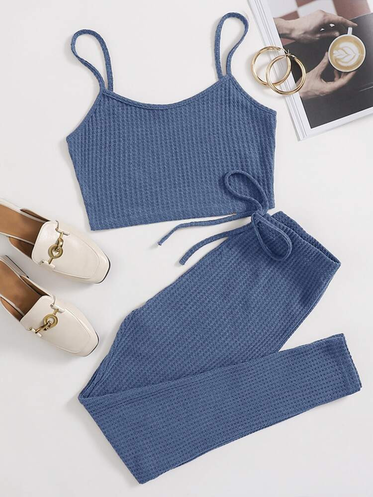 SHEIN Solid Cami Top & Knotted Waist Leggings Set | SHEIN