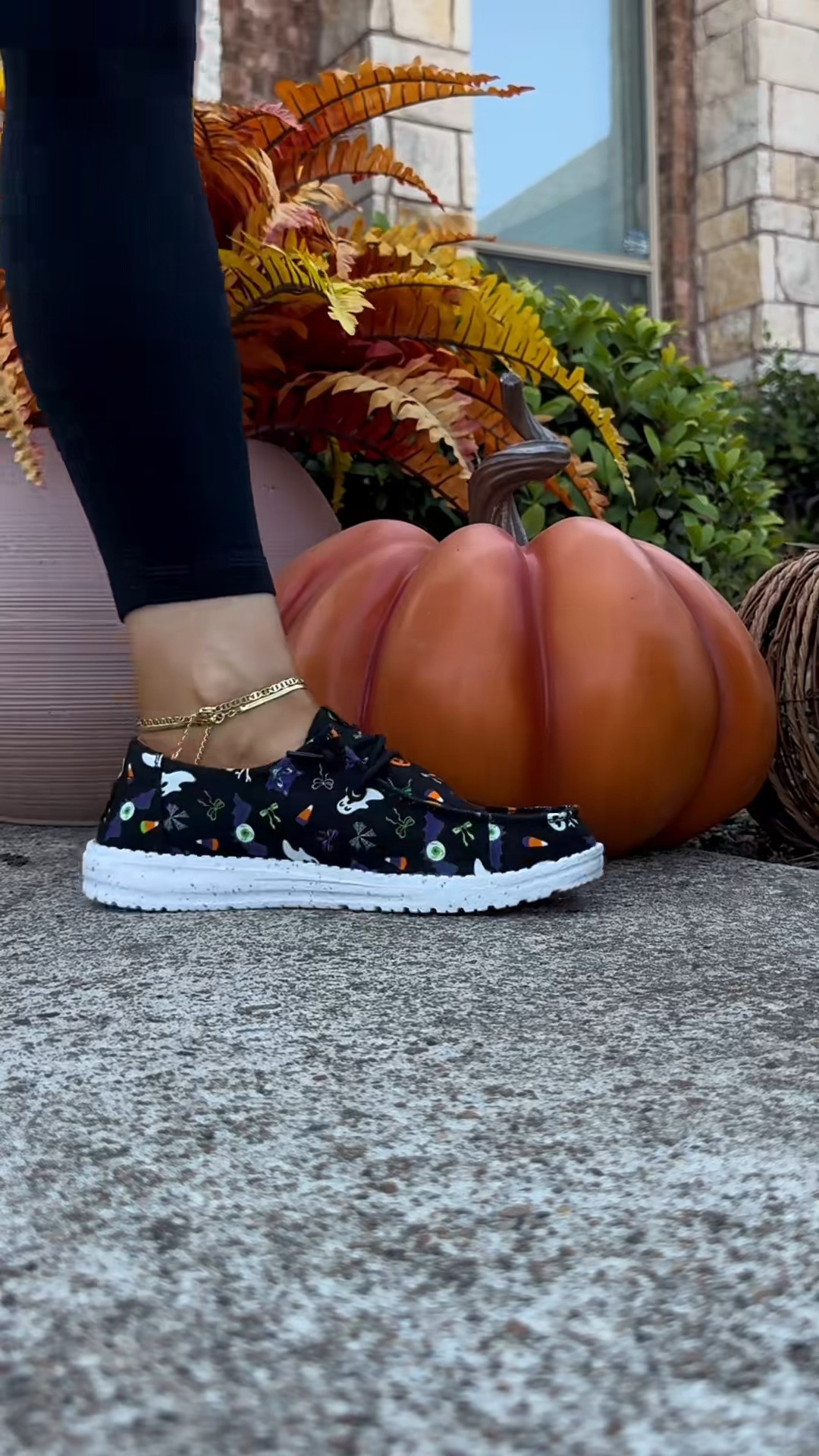 They’re back!! Halloween lovers, run!! #heydude #heydudehalloween #heydudewendys #ad 

 #LTKootd #LTKWorkwear #LTKTravel