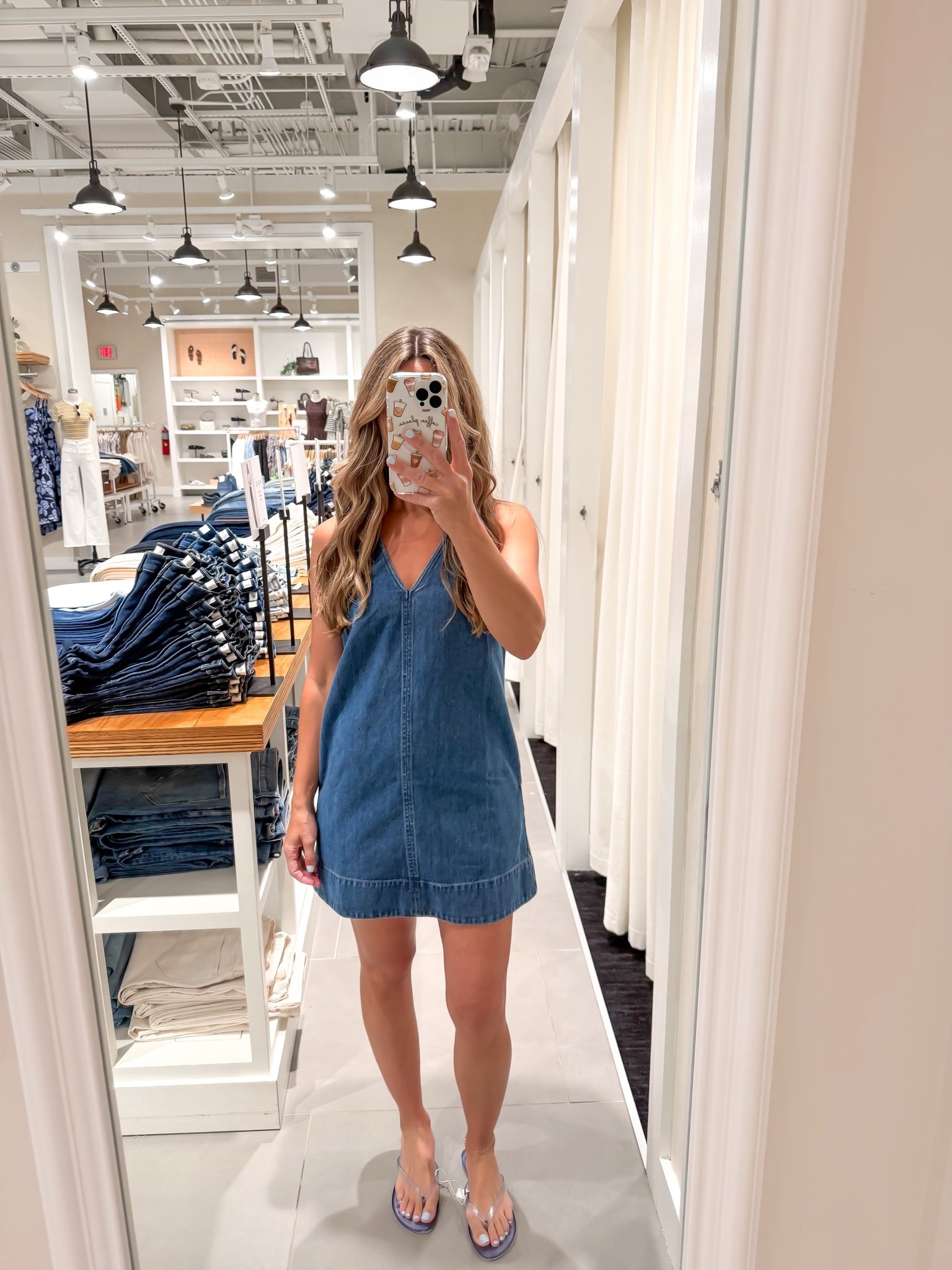 Perfect dress for summer ☀️ wearing small 
MADEWELL 25% off all DRESSES, SHOES & TEES 💕 extra 30% off Sale 💙 use code LONGWEEKEND