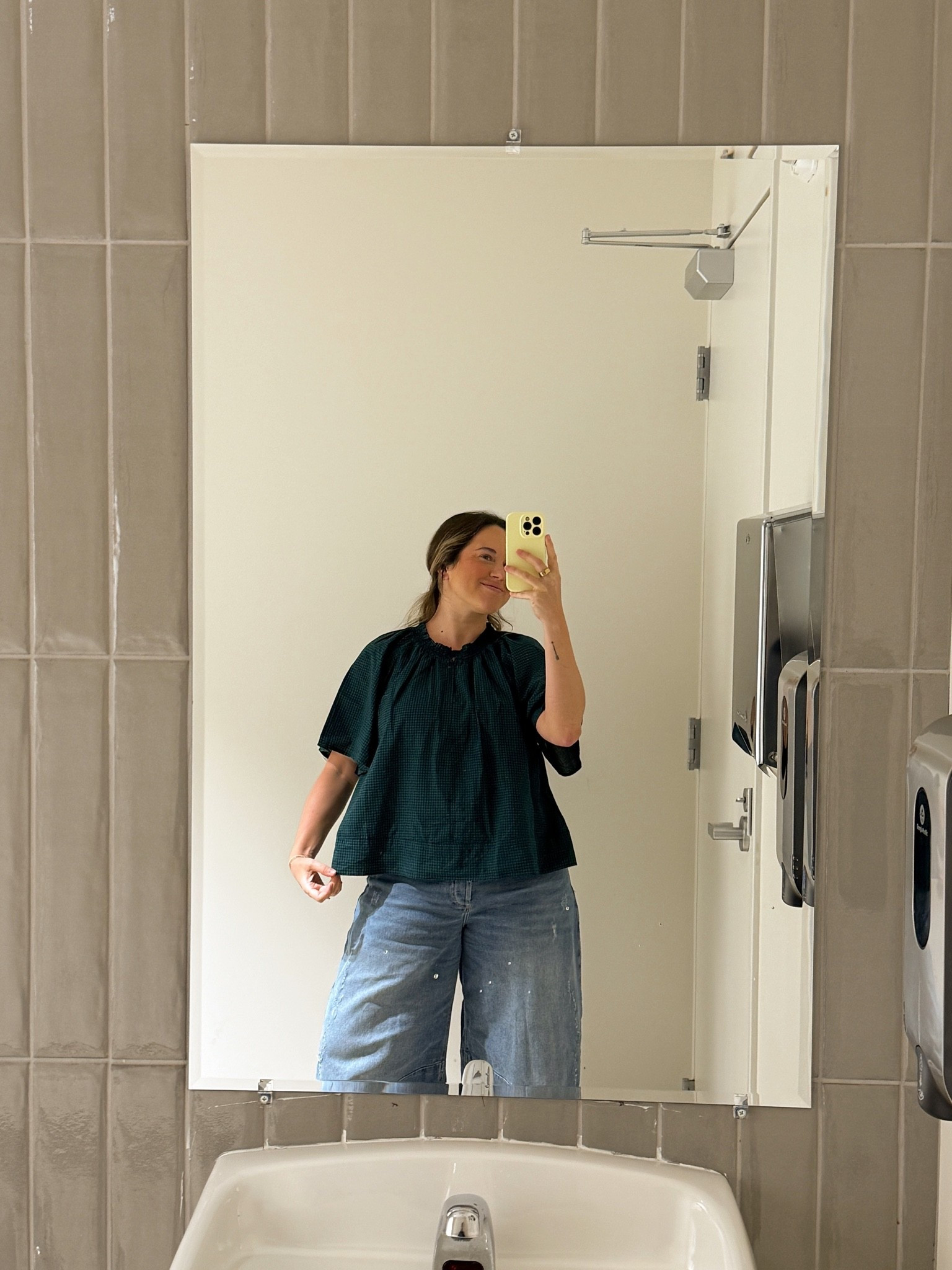 Top large! Jeans are from @Ruti and are no longer available but linking similar styles!

#LTKootd #LTKWorkwear #LTKSaleAlert