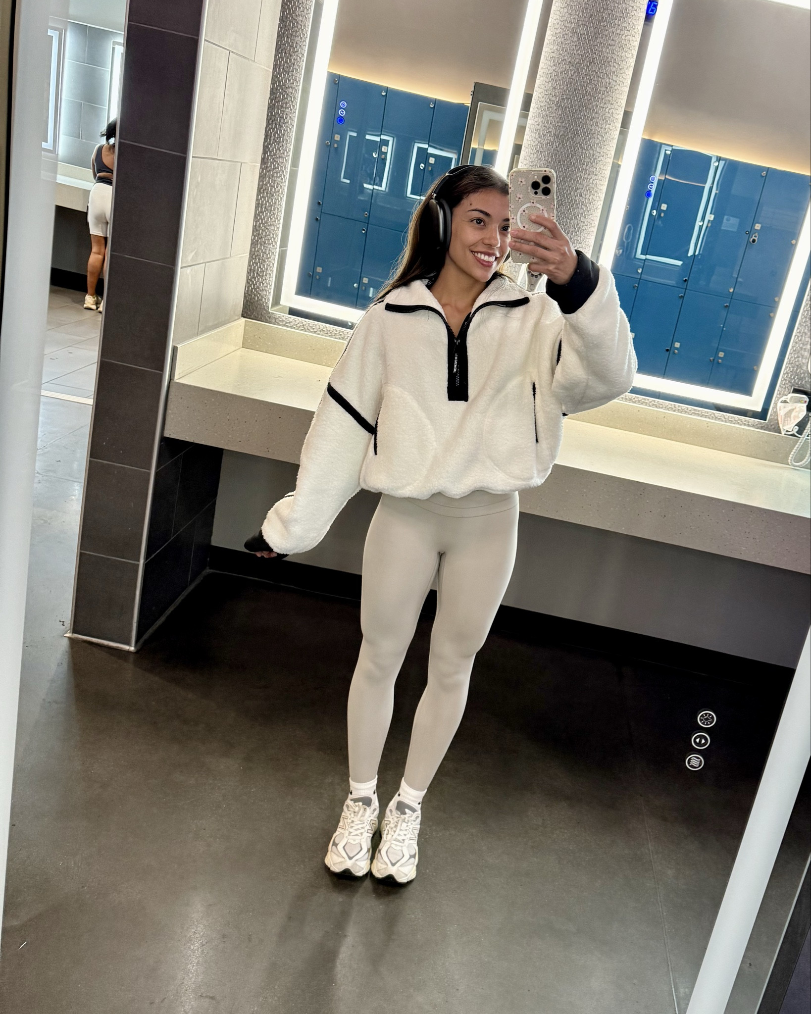 This half zip pull over fleece is one of my favorites!! Lightweight and perfect for the gym or just everyday use during the fall and winter 🥺
Fleece jacket, fleece pullover, winter jacket, winter looks, fall Outfit. 

#LTKCyberWeek #LTKHoliday #LTKootd