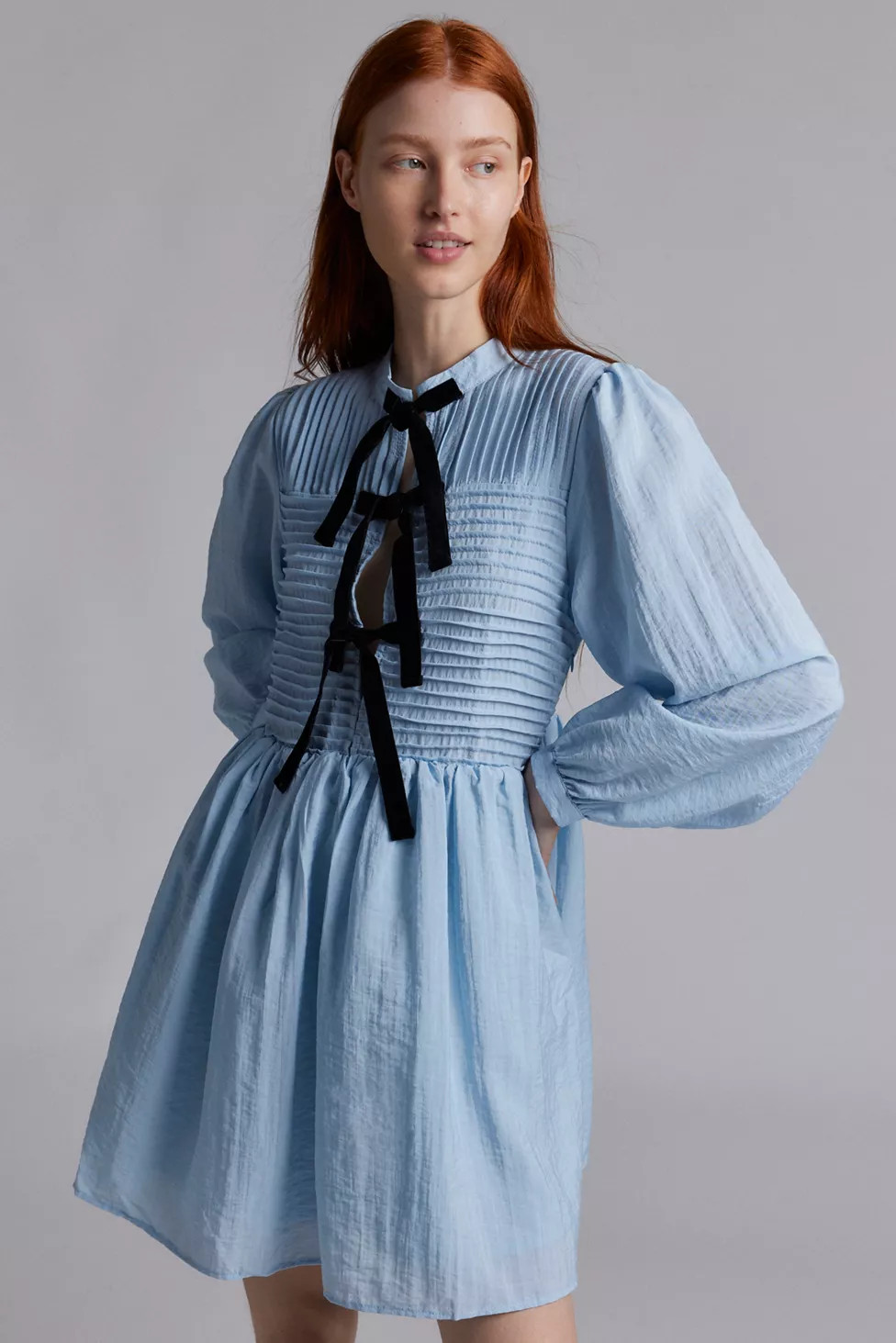 Ghospell Kylie Velvet Bow Embellished Mini Dress | Urban Outfitters (US and RoW)