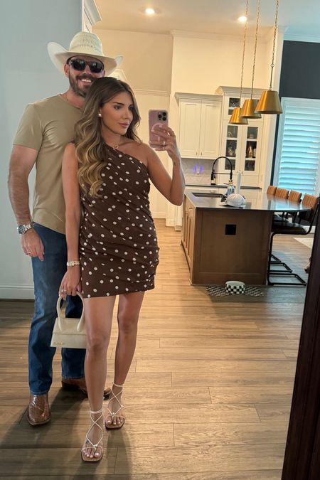 Date night outfits! I took a medium in the dress and it’s ON SALE!! $59 + 15% off in checkout! 

Date night outfit, summer dress, summer outfits


#LTKFindsUnder100 #LTKStyleTip #LTKMens
