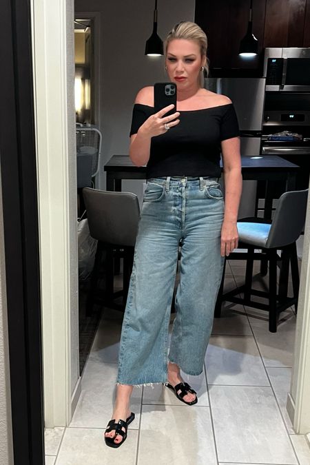 Casual Outfit
Ayla cropped Raw Hem Jeans-New Faves! Wearing a 24-These run large so size down for a fitted look like I have. They’re Ulta high rise and super flattering!
M in the top-comes in 3 colors


#LTKfindsunder50 #LTKfindsunder100 #LTKstyletip
