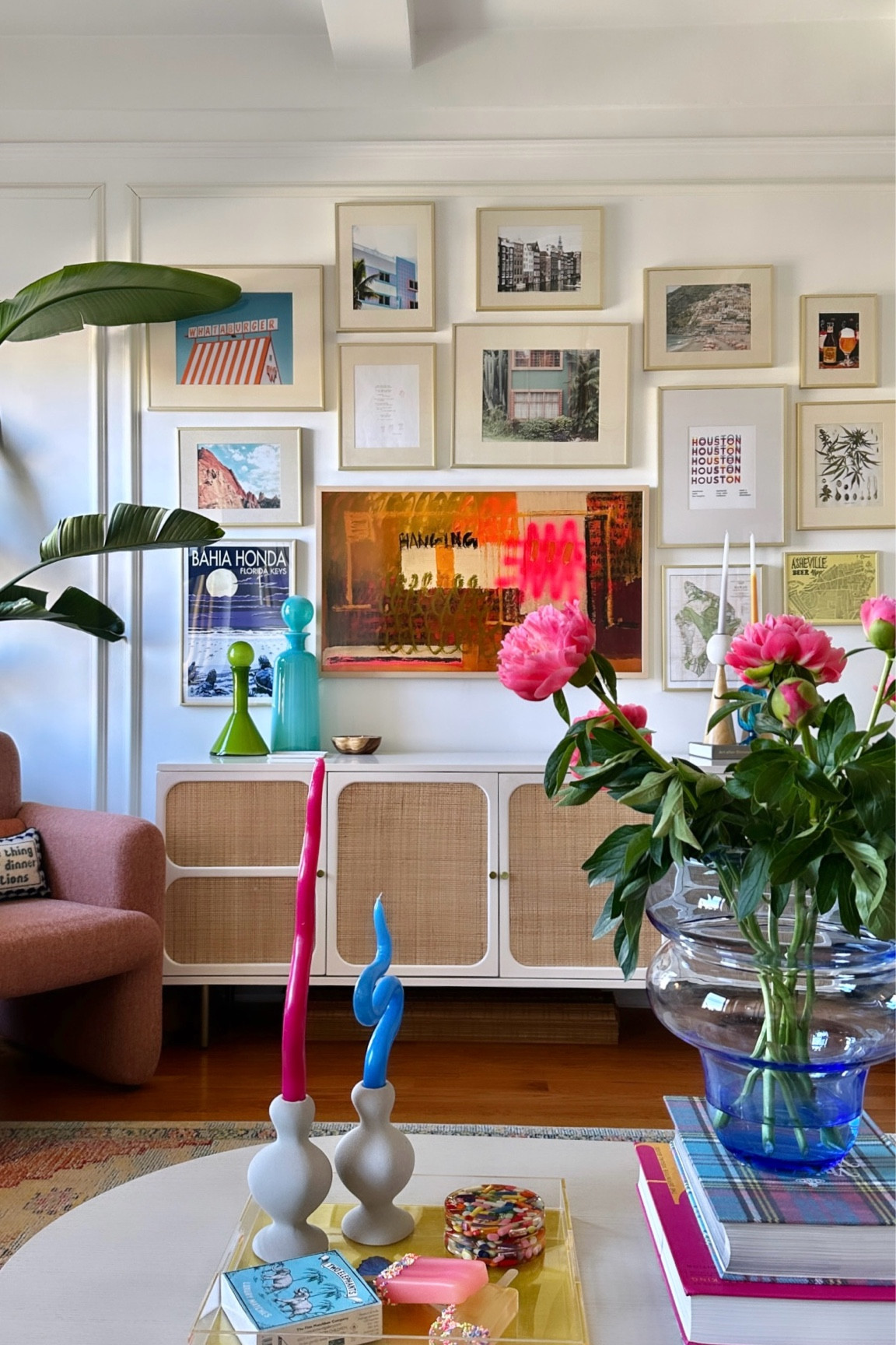 Living room gallery wall with frame tv! #colorfulhome #westelm #anthropologie #livingroom #coffeetable

#LTKhome #LTKfindsunder100