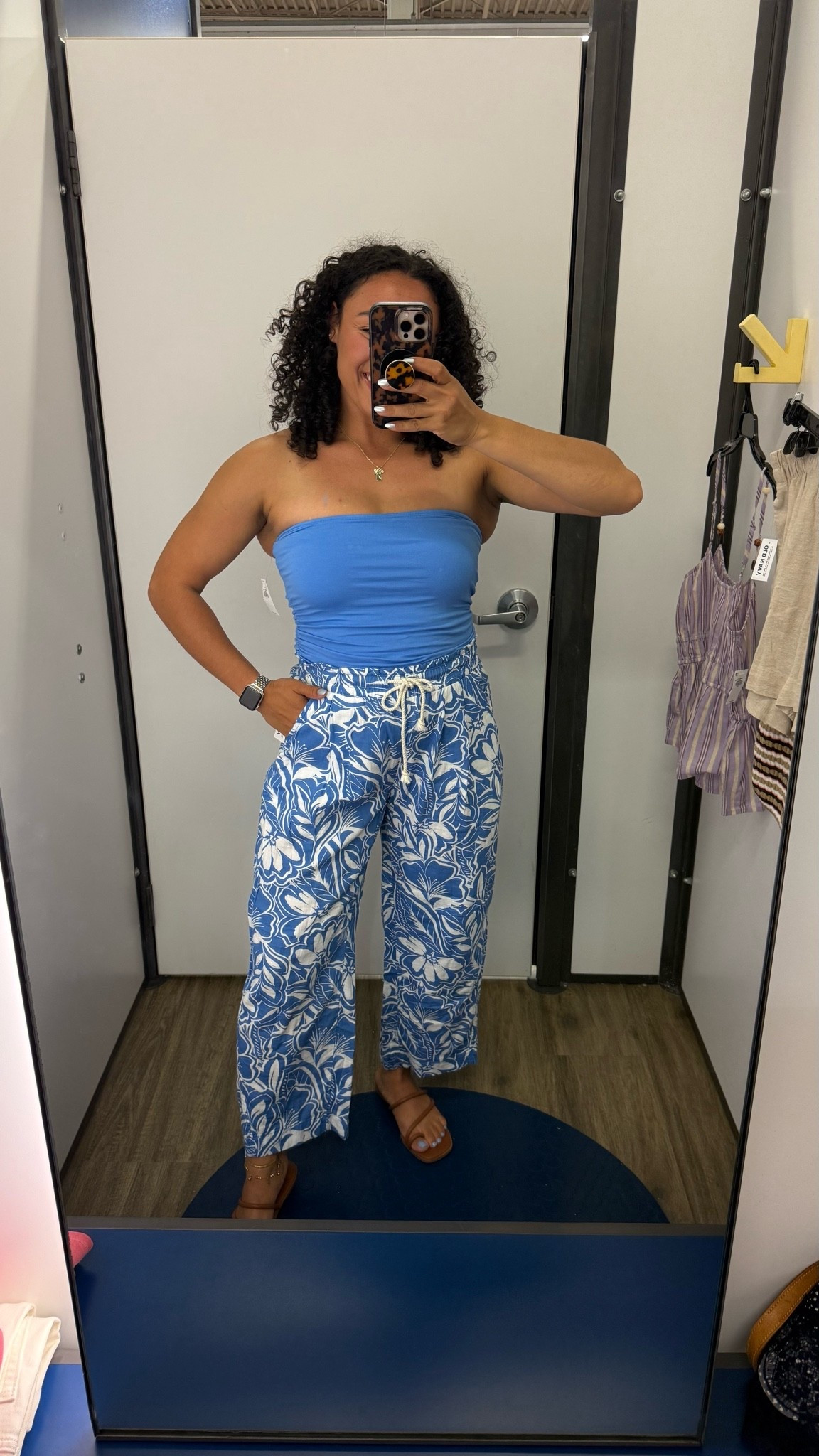 This Old Navy outfit would be perfect for vacation wearing a size medium in both #oldnavy #oldnavystyle

#LTKootd #LTKgrwm #LTKSaleAlert