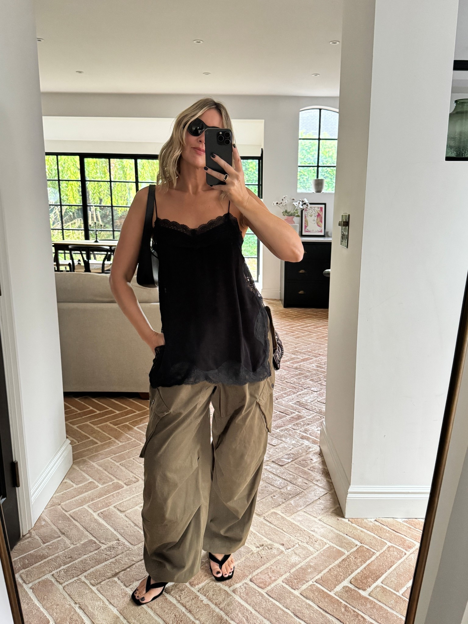 Zara Lace Top + Cargos

Fall | Date Night | Cargos | Autumn | Autumnoutfits | Bag | City | 

#LTKuk #LTKautumn #LTKdatenight