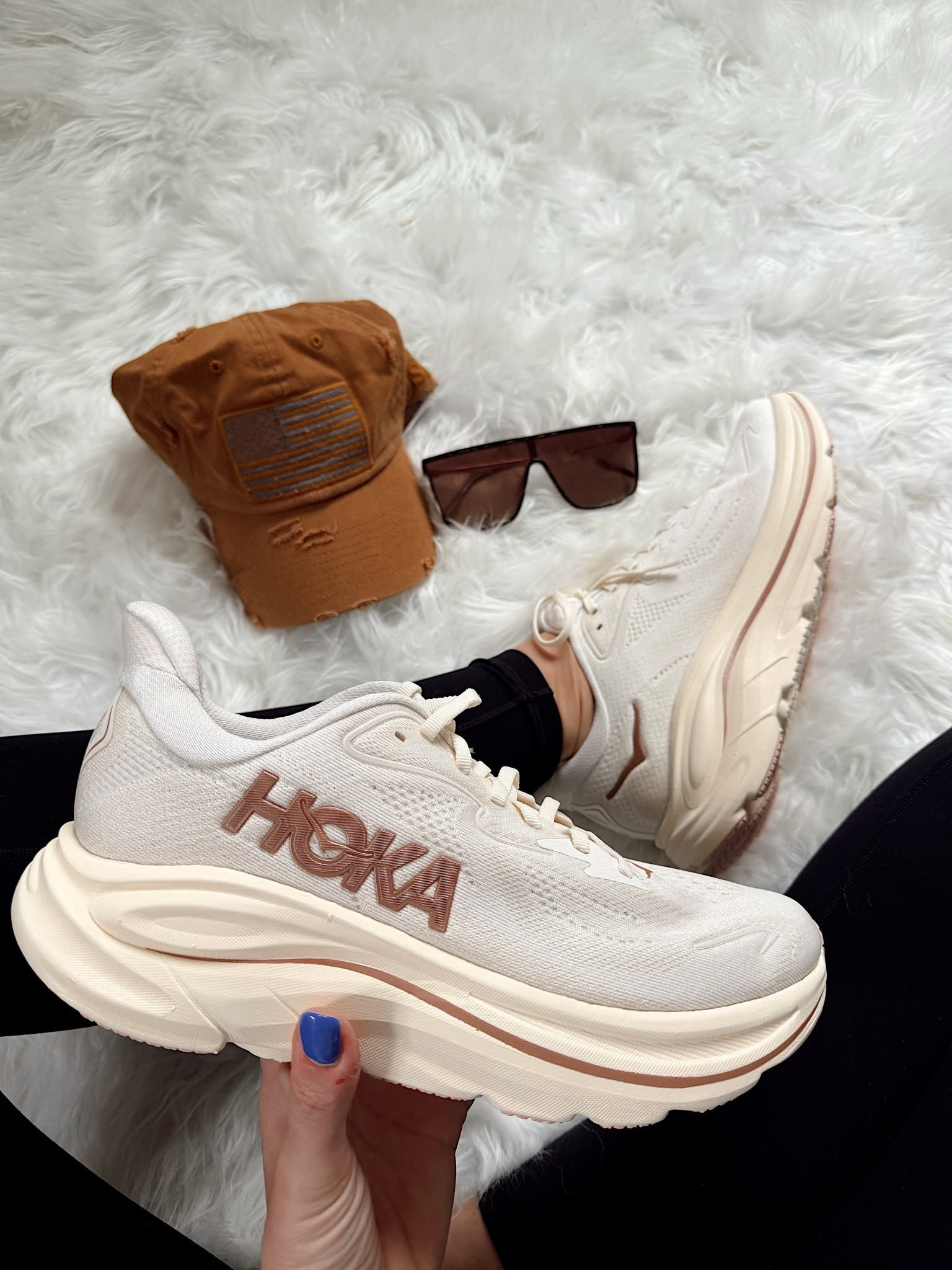 I love these hoka sneakers 

#LTKgrwm #LTKootd #LTKSeasonal