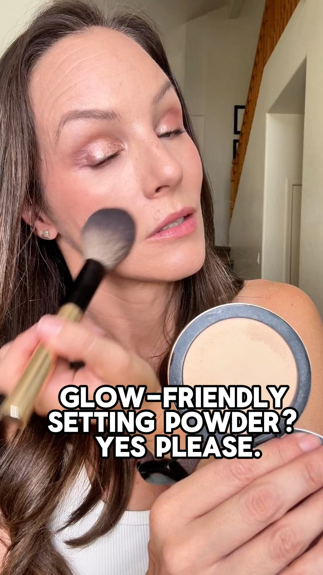 This is the setting powder I reach for when I want my makeup to look blurred but still alive. The MAKE Beauty Blend and Blur Set smooths fine lines, softens texture, and keeps shine down—without flattening my glow. The brush is incredibly soft and places the powder evenly in one sweep #makebeauty #settingpowder #diffusionset #blurringpowder #beautyover40

#LTKBeauty #LTKOver40 #LTKmorningroutine