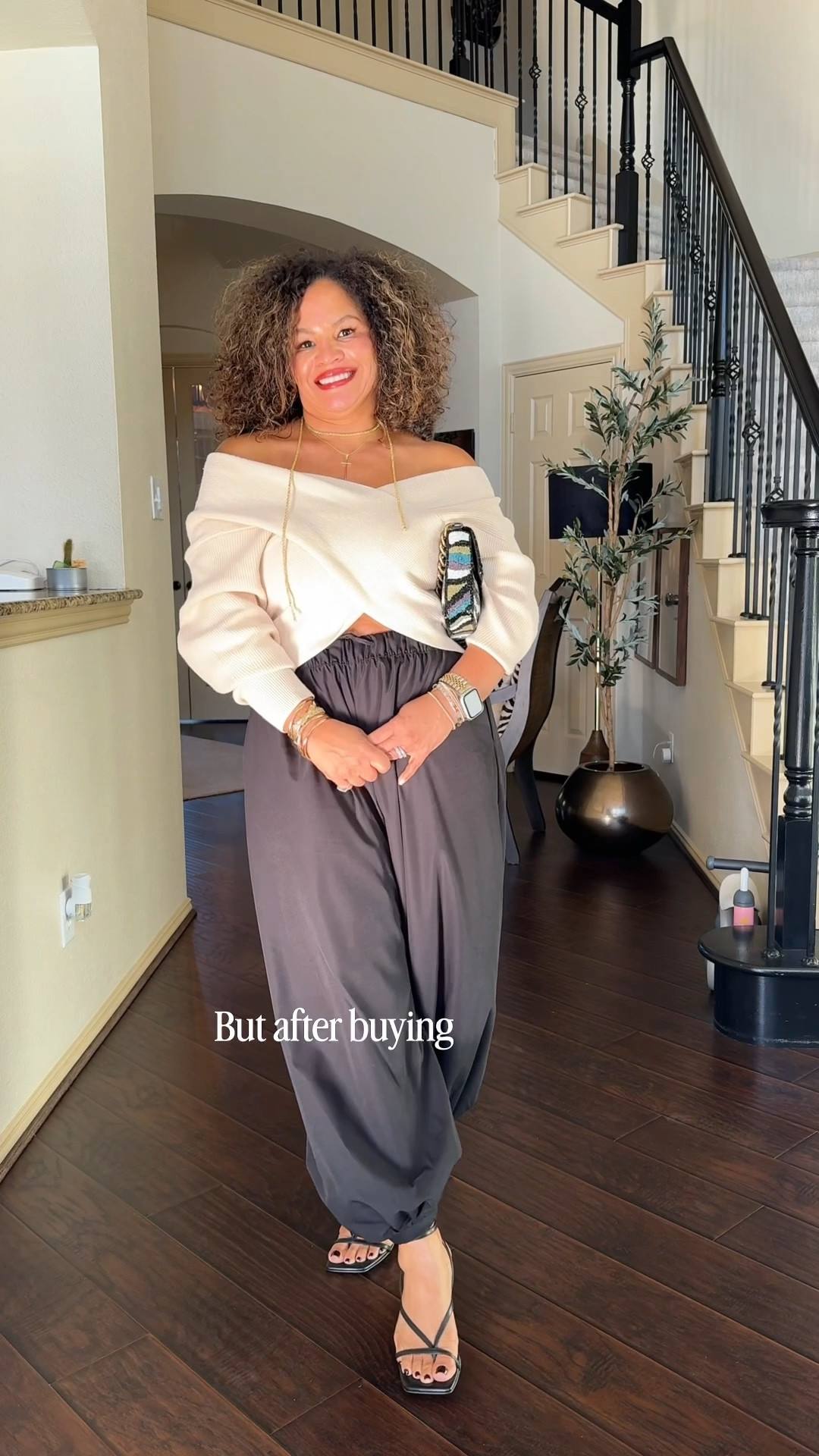 Balloon pants styled 3 ways! Anyone else loving this trend? I love that you can dress them up or down! I’m wearing a medium could definitely size down 