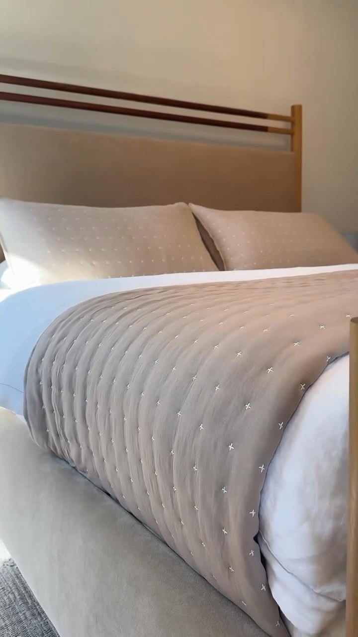 
Amazon designer inspired quilt set - Pottery Barn dupe - neutral bedroom finds 

#LTKSaleAlert #LTKHome #LTKFindsUnder50

#LTKHoliday #LTKGiftGuide