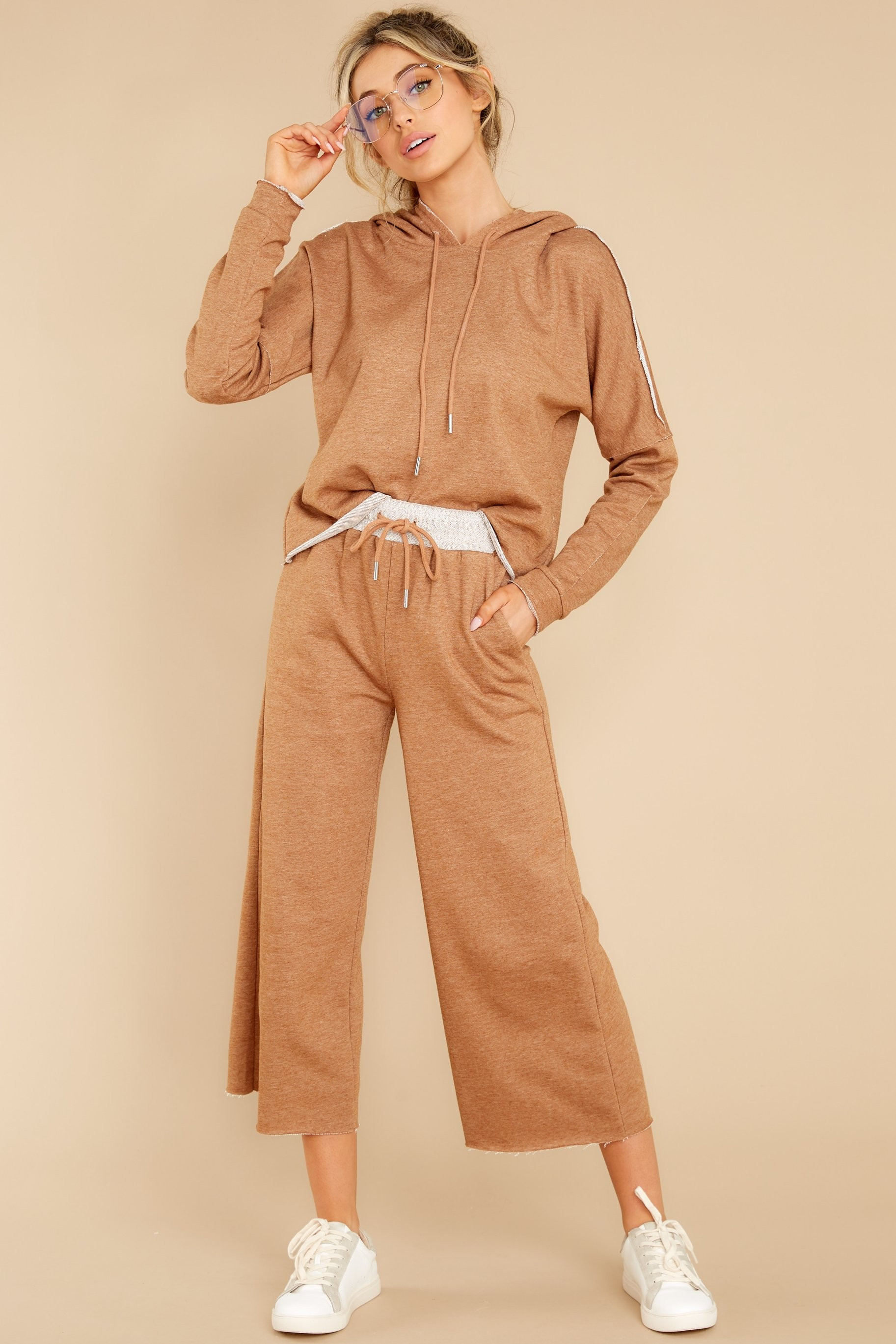 In The Leaves Mocha Hoodie | Red Dress 