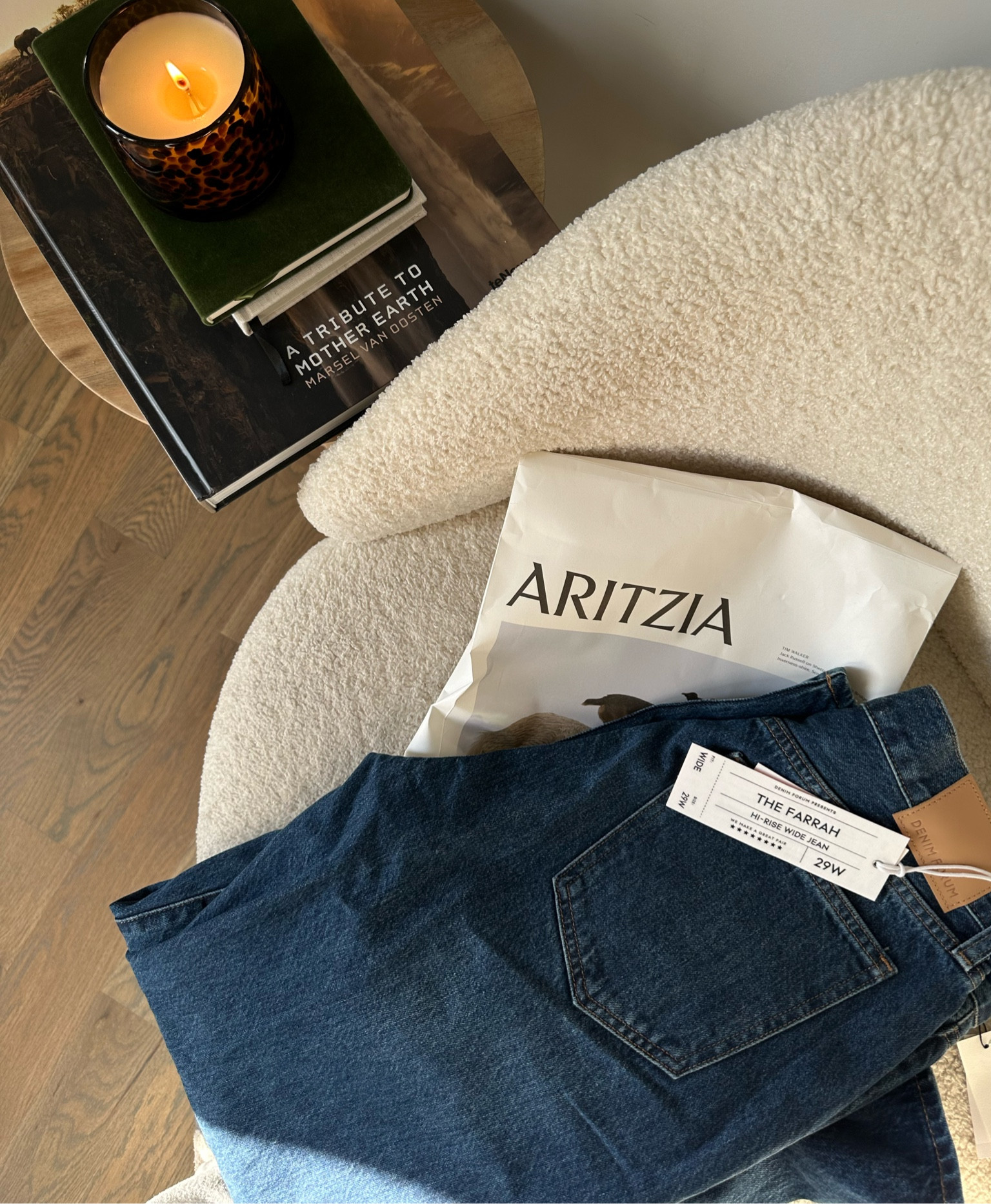 Best jeans - Farrah wide leg high rise jeans from Aritzia #aritzia  

#LTKHoliday #LTKU #LTKStyleTip