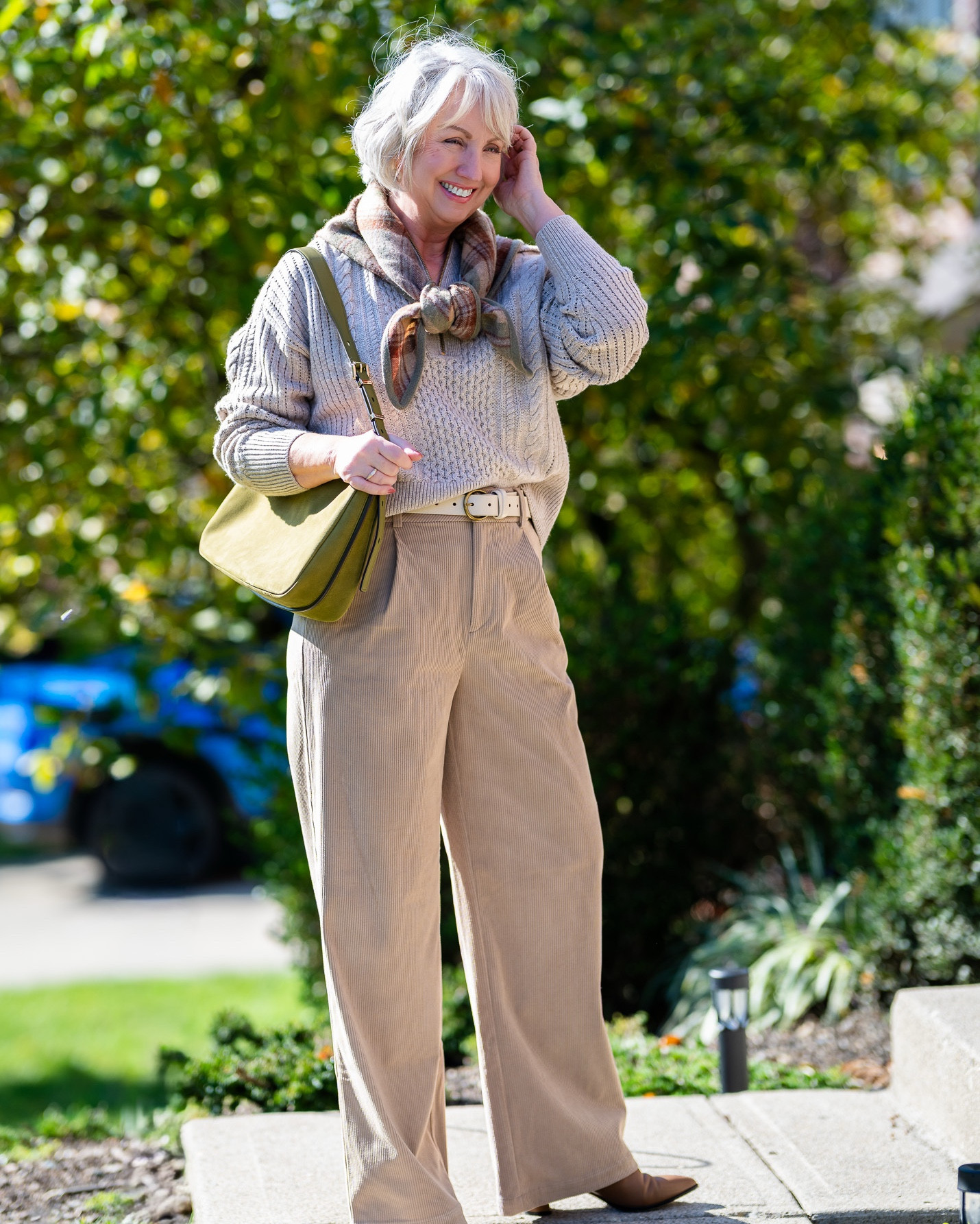 Styling my Varley quarter zip and Varley wide leg pants for fall. I am obsessed with this green suede bag from Michael Kors. 


#gifted / sweaters / fall fashion / scarf 

#LTKGiftGuide #LTKHoliday #LTKOver40
