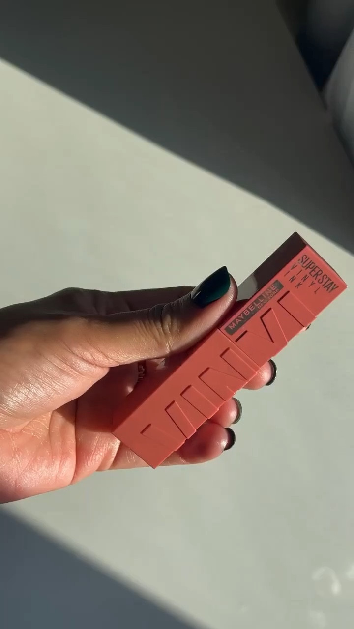 Loving these @maybelline superstay Vinyl Ink liquid lips💄
They last so well and look amazing !!!!! 

They are in shade: 
Peachy 15
Coy 20 
Cheeky  35 

#maybelline #maybellinevinylink #longwearlipstick #onlinevsrealitymakeup #makeupshopping #longlastinglipstick #lipstickshades #glossylips #valentinesdaymakeup #everydaywearmakeup #makeupreels #reels #reelsındia #nudelips #redlips #pinklips #transferproof #maybellinesuperstay

#LTKbeauty #LTKFind #LTKGiftGuide