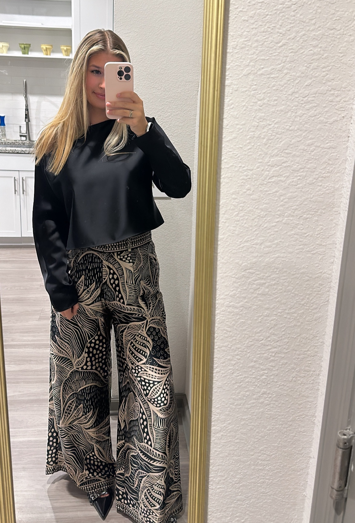 The most perfect comfortable yet dressy work outfit! 

#LTKStyleTip #LTKFindsUnder100 #LTKWorkwear