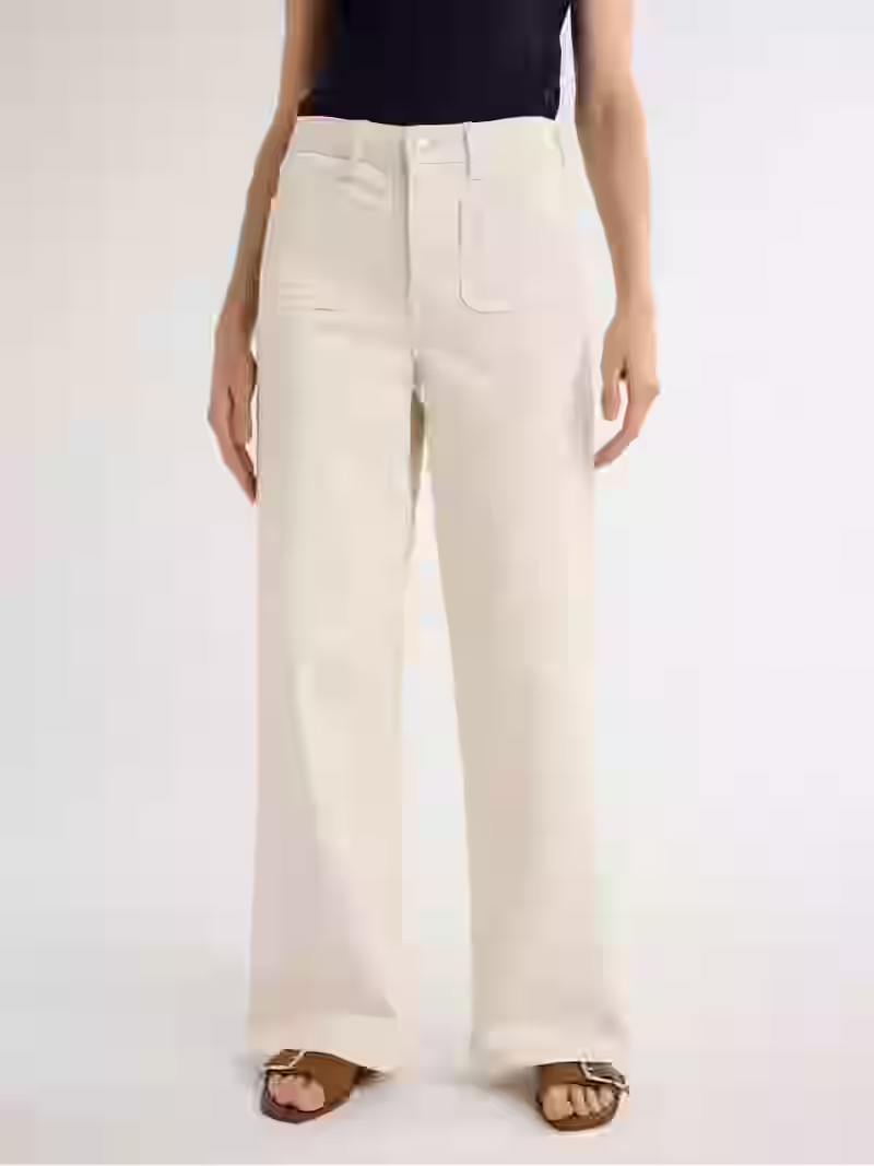 Free Assembly Women’s and Women's Plus Size Patch Pocket Wide Leg Jeans, 32” Inseam, Sizes 0-... | Walmart (US)