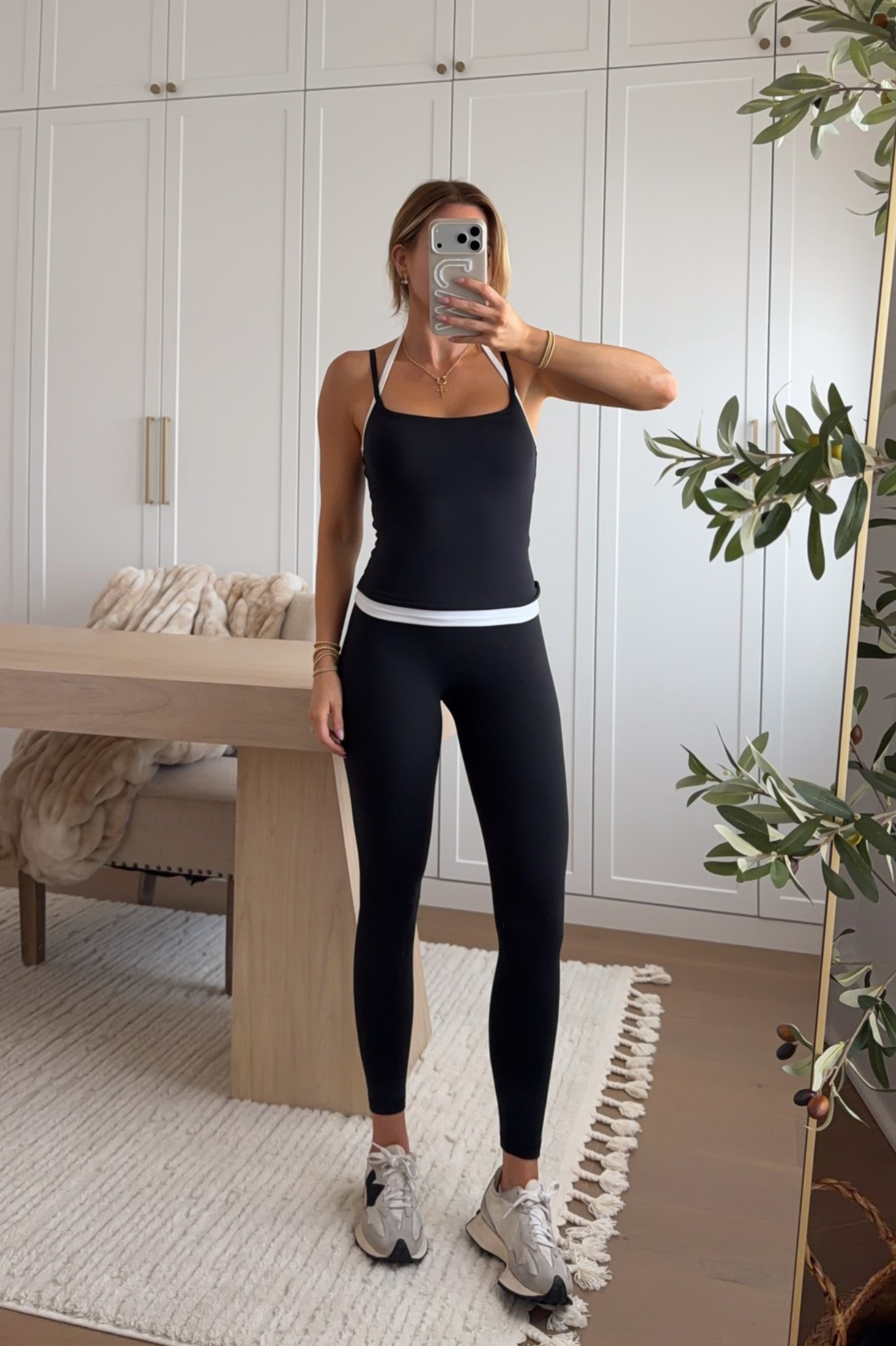 top: xs // leggings: xs petite (i’m 5’3) — workout look from amazon! love this bra tank + my fav amazon leggings.