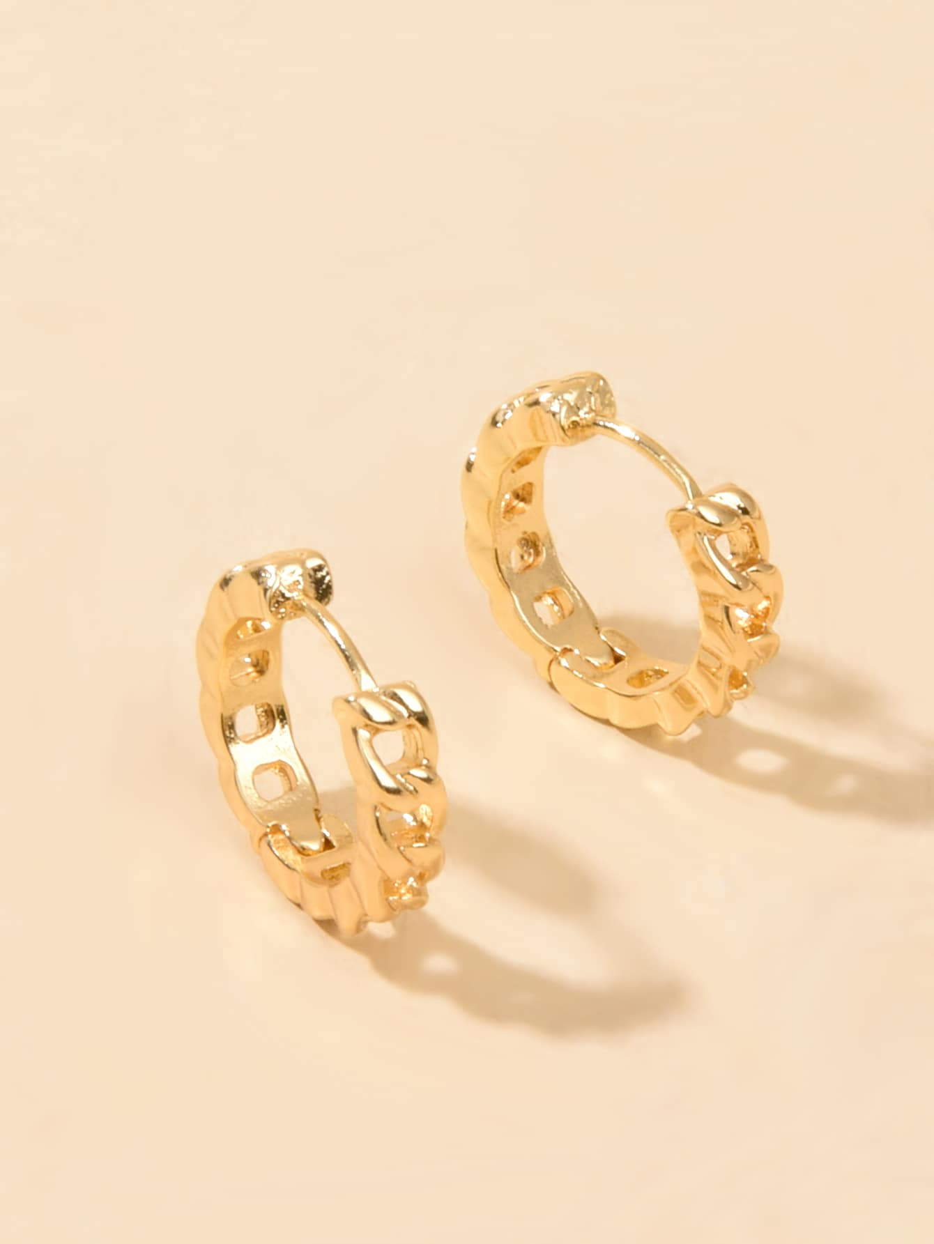 Chain Design Hoop Earrings | SHEIN