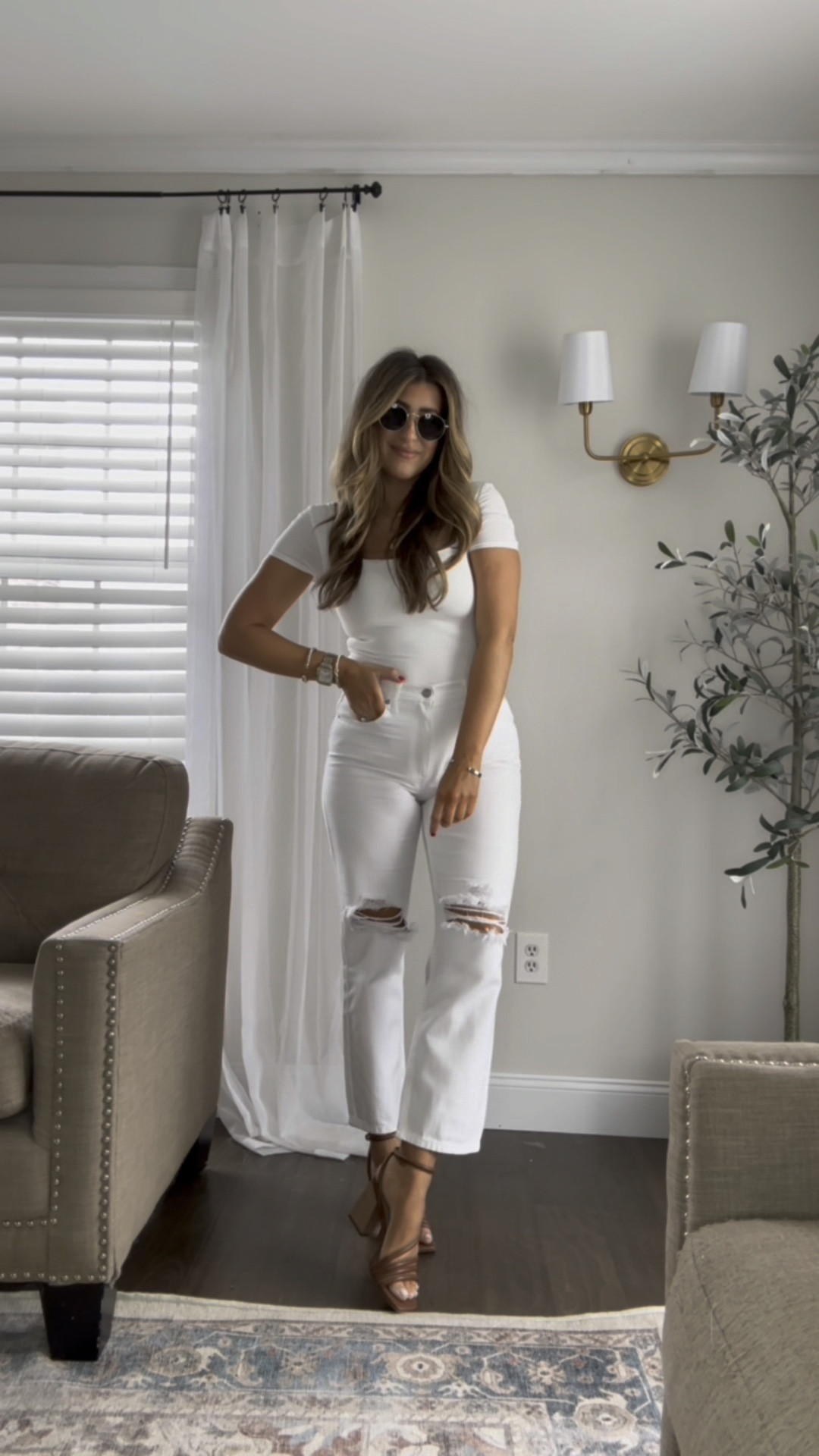 White jeans and bodysuit. Use code LAURENHBLOOM20 for 20% OFF! 

#LTKStyleTip #LTKFindsUnder50 #LTKSeasonal