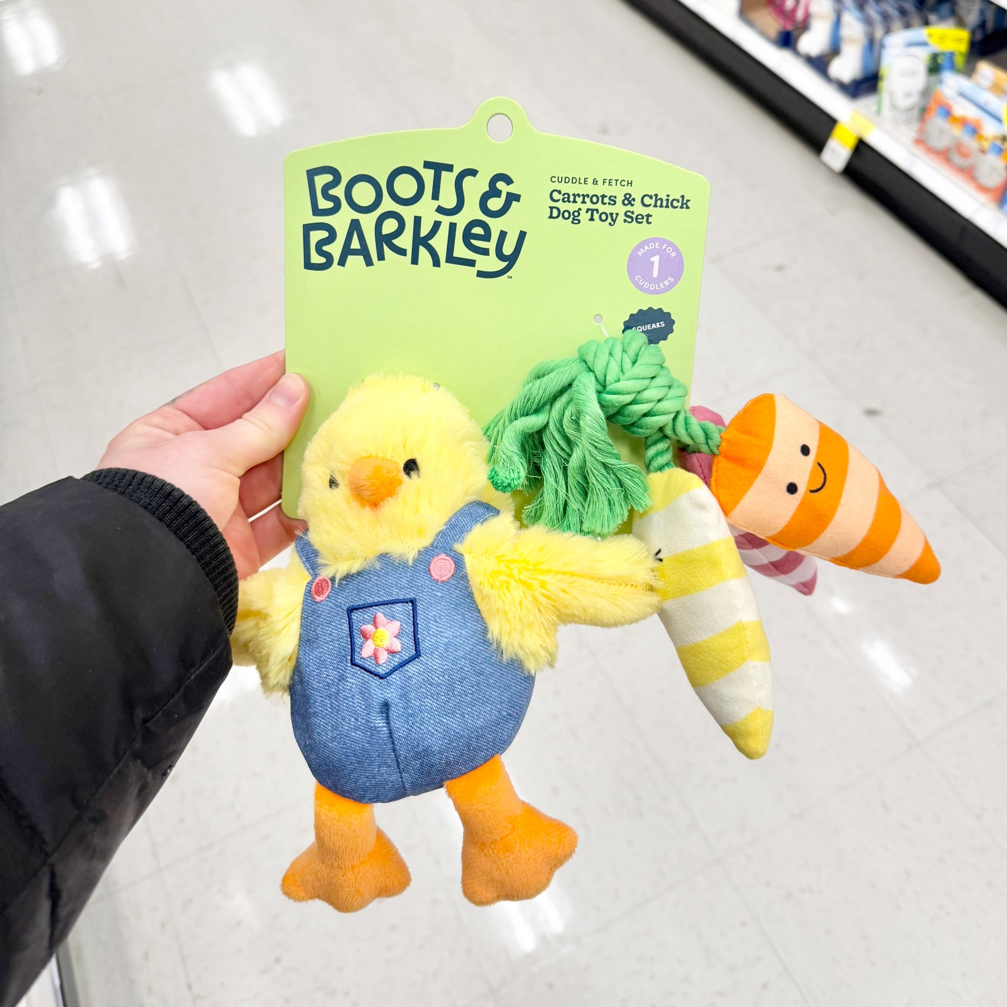 @target 
@bootsandbarkley.co 
Chick & Carrots Plush Rope Dog Toy
$9.99

Target Circle Deal: Buy one, get one 30% off select pet toys & accessories

#LTKSeasonal #LTKSaleAlert #LTKHome