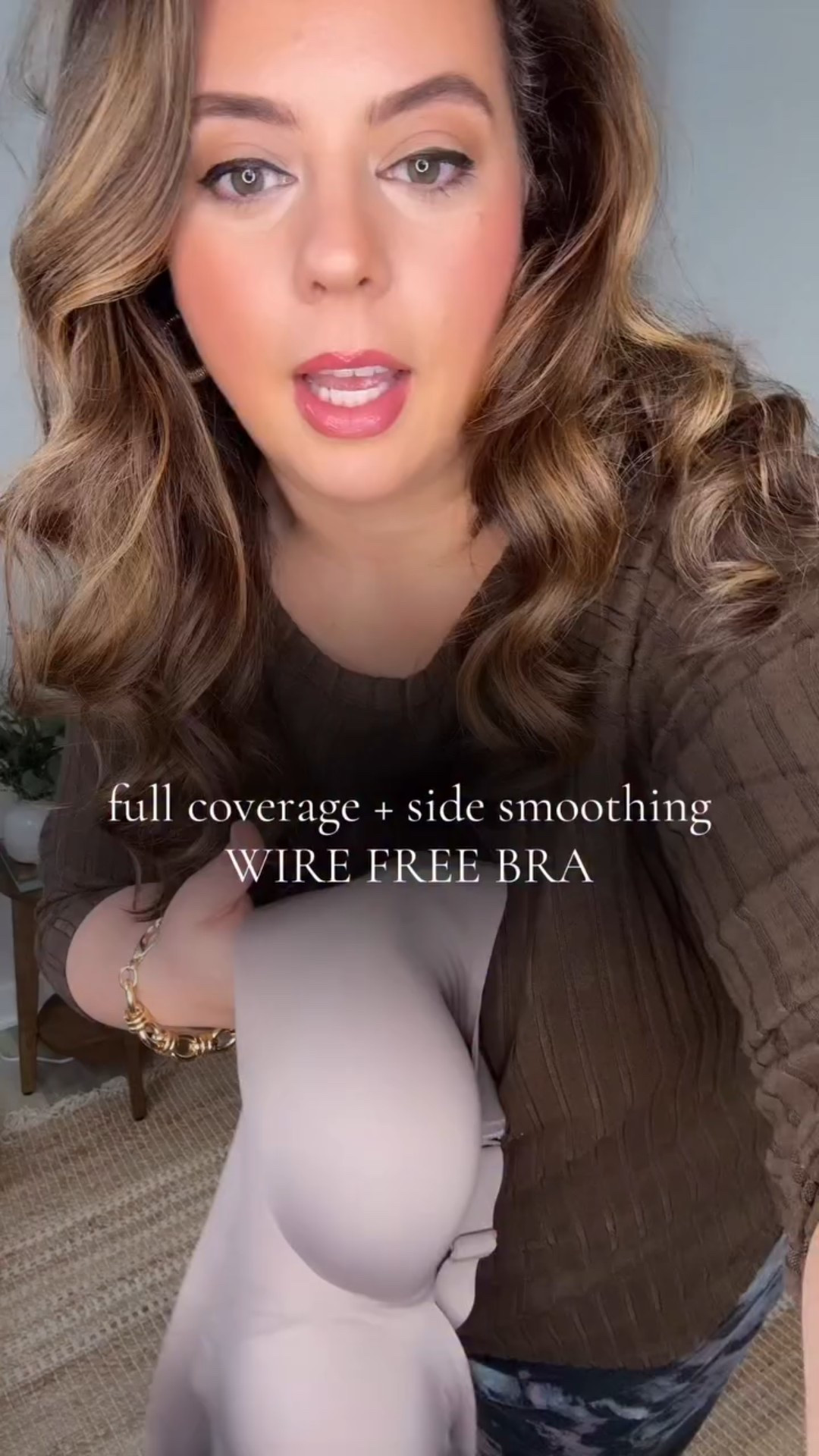 For the full coverage, side smoothing besties 💁🏻‍♀️ this affordable wire free bra I love

True to size and up to 5x - tons of colors 

@oeak_official