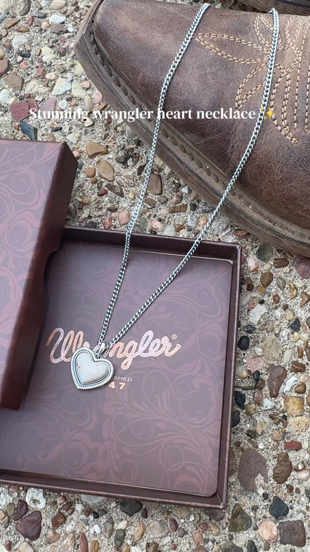 Beautiful wrangler necklace & it comes in different colors! 

#LTKWorkwear #LTKMothersDay #LTKFestival