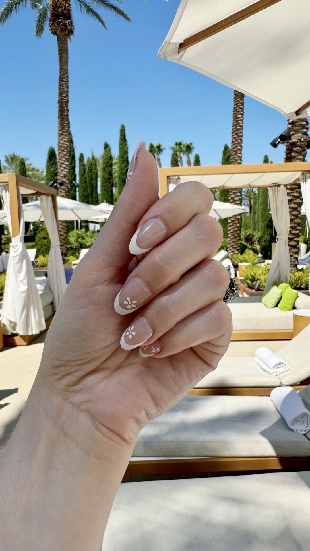 The easiest part of packing? The manicure.
Fresh set in less than 10 minutes ✈️

#LTKselfcare #LTKBeauty #LTKTravel