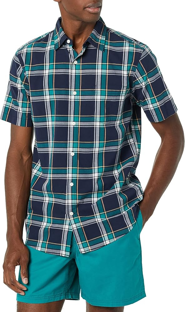 Amazon Essentials Men's Slim-Fit Short-Sleeve Poplin Shirt | Amazon (US)