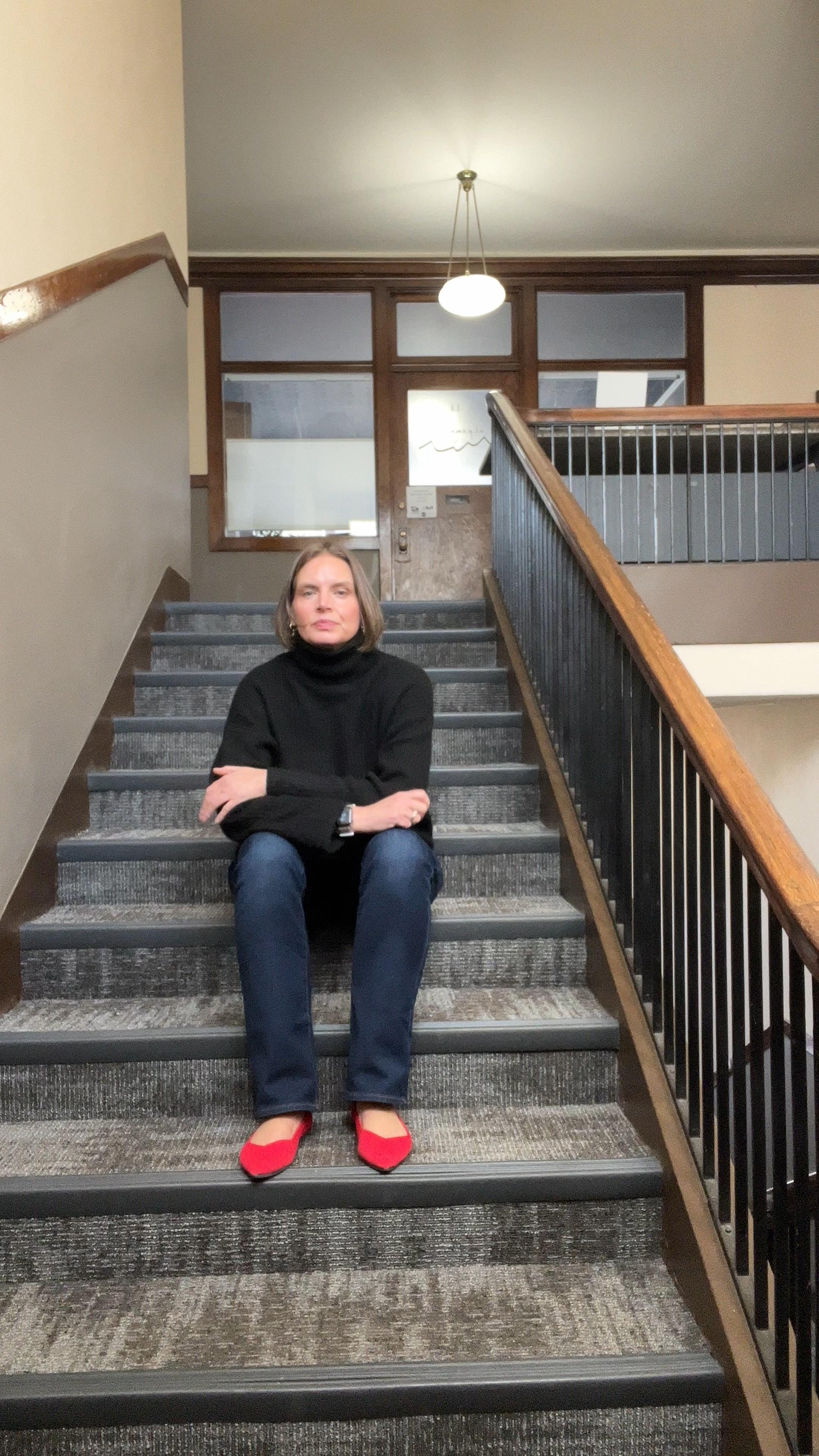 Steve Jobs with a pop of color 

#LTKmidsize #LTKSeasonal #LTKover40