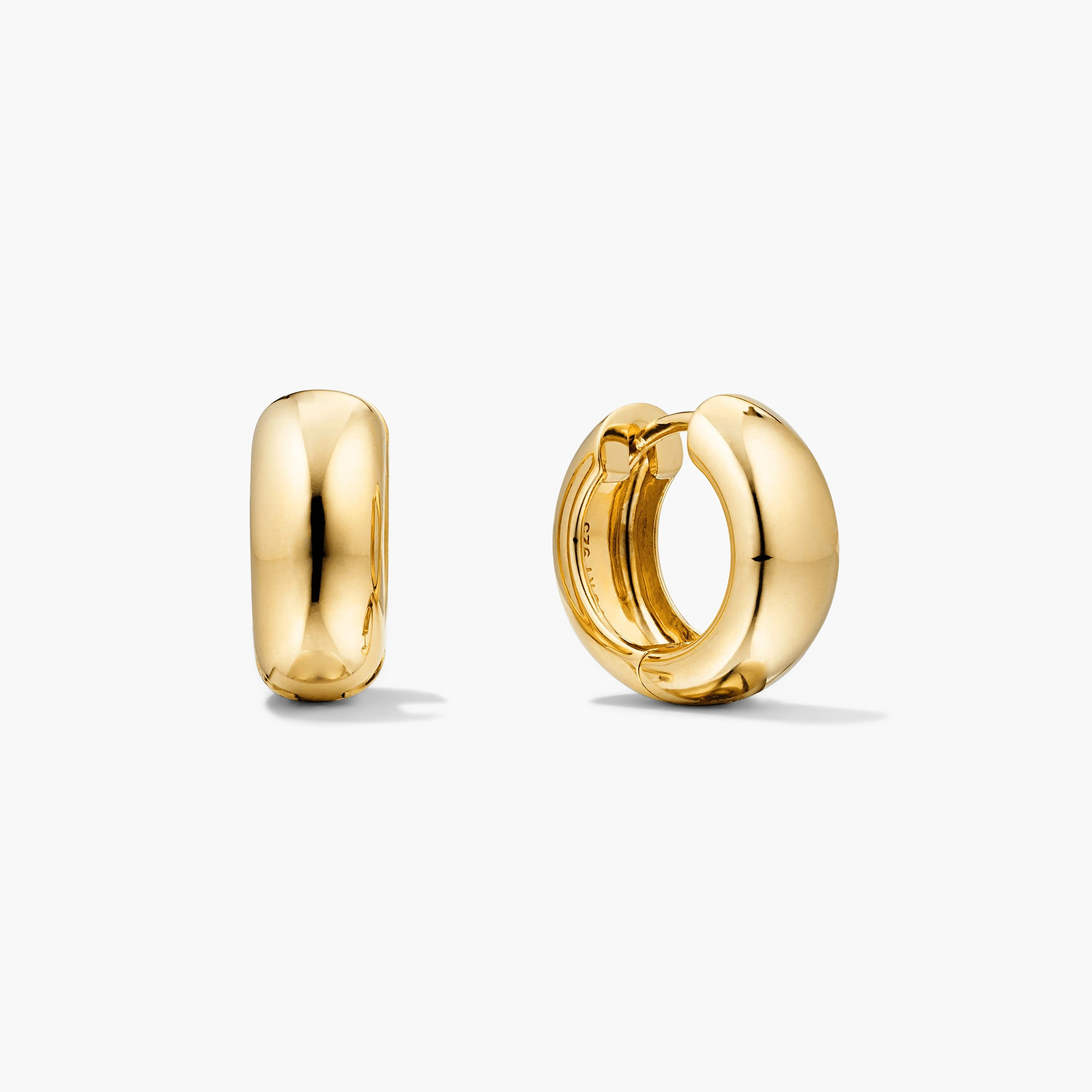 18k Gold Vermeil Chunky Medium Hoop Earrings - Jewelry | Mejuri | Mejuri Fine Crew