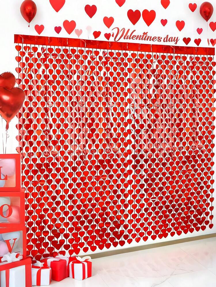 Heart foil fringe curtain | SHEIN