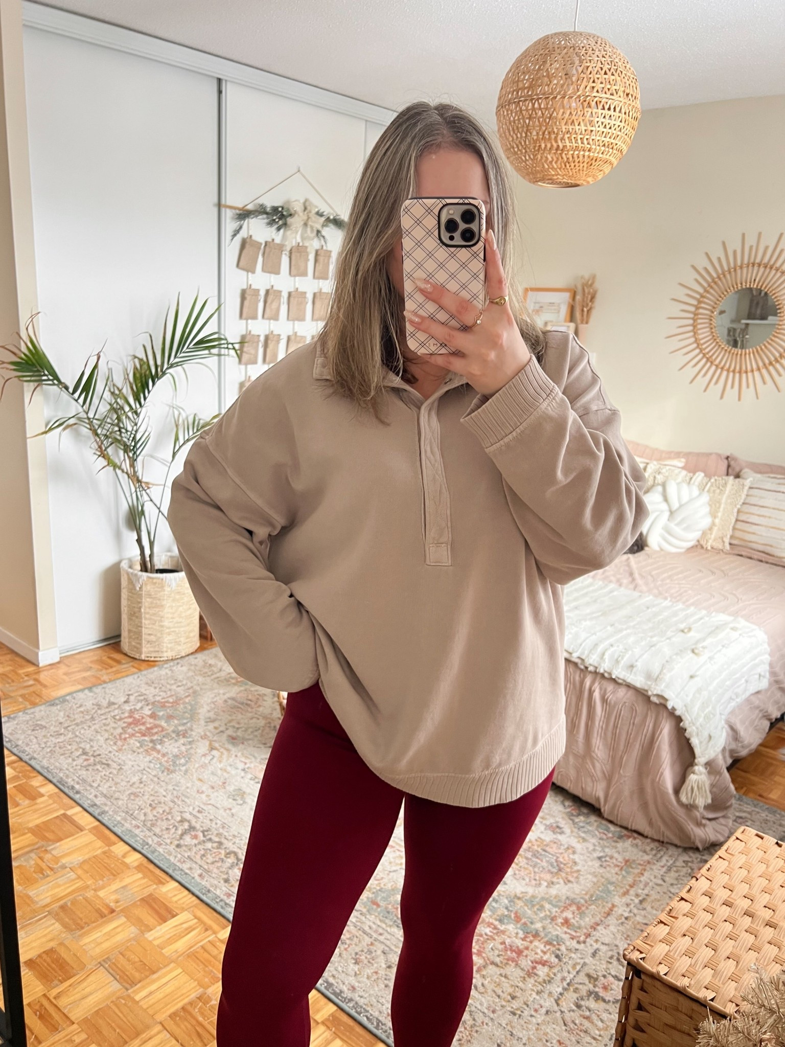 Comfy ootd! Wearing my usual size L in both the quarter snap sweatshirt and burgundy leggings


#LTKwinter #LTKsale #LTKmidsize