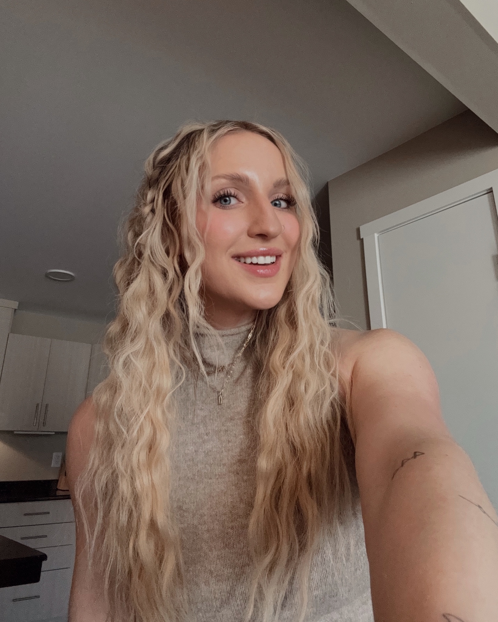 Mock neck sweater with gold jewelry. 


#LTKStyleTip #LTKSeasonal #LTKSaleAlert