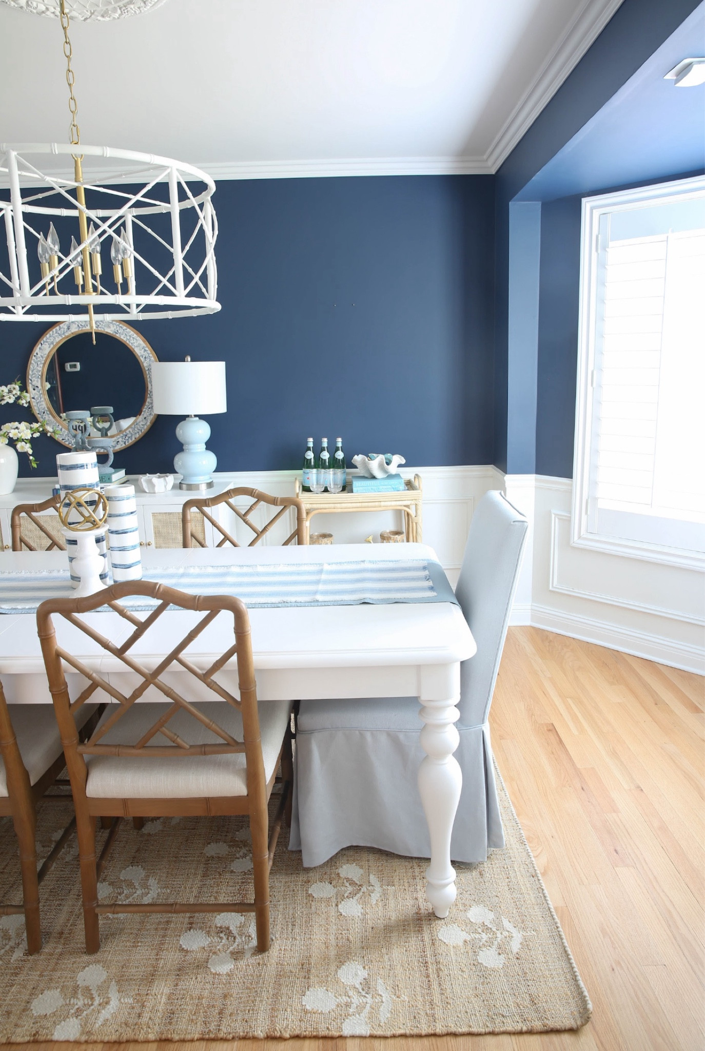 I’m loving my new dining room rug from Wayfair! If you are looking for incredible deals on coastal home decor this Cyber Monday, you can save up to 80% and get free shipping with Wayfair! Don’t miss out on the best deals of the season! @wayfair #wayfair #ad #wayfairpartner
