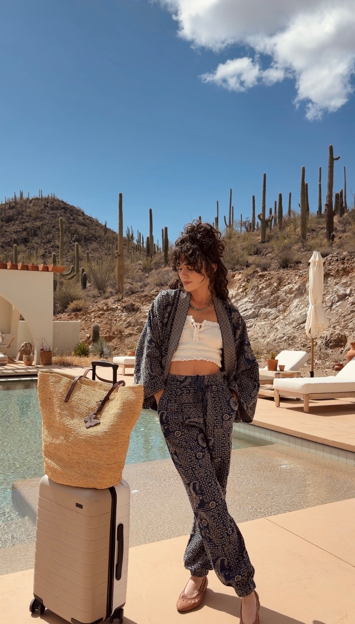 Cutest travel outfit. Love these indigo joggers and the kimono looks so cute with denim shorts and boots 

#LTKTravel #LTKFestival