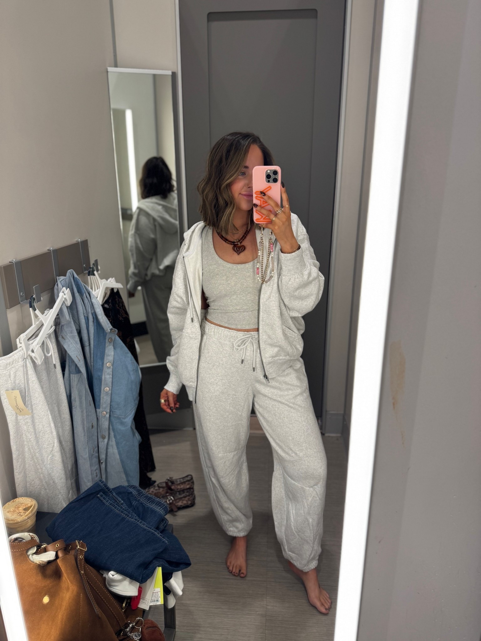 The comfiest sweat suit from Target — barrel sweatpants!! Immediately ordering the brown. In a size M in both! Love the fit!! 

Universal threads, barrel sweats, barrel bottoms, grey sweatsuit 

#LTKFindsUnder50 #LTKSeasonal