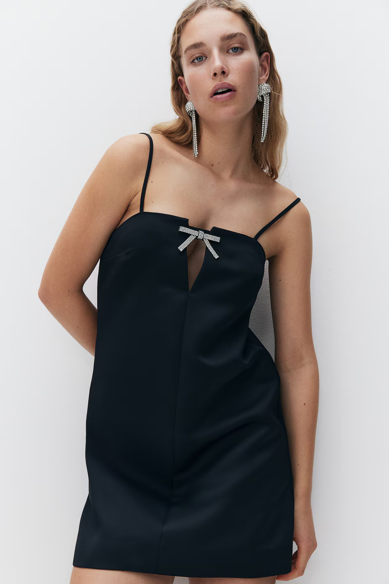 Bow-Detail Strappy Dress - Black - Ladies | H&M US | H&M (US + CA)