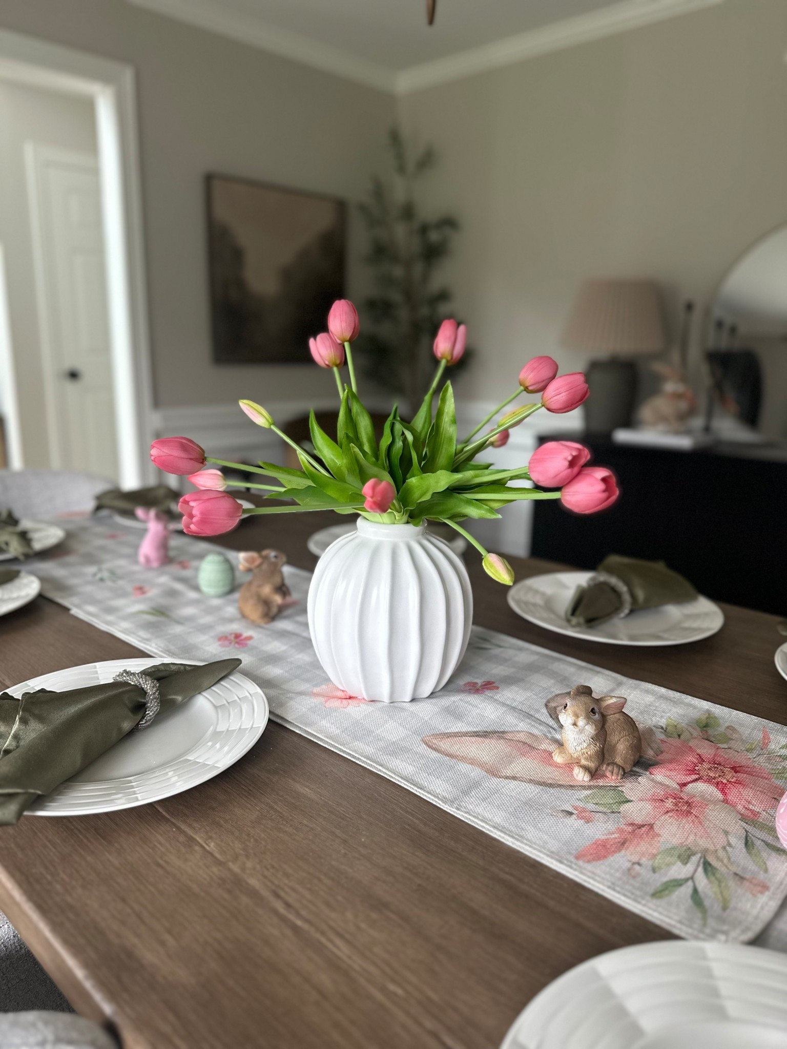 Linked here are a few items from our spring table setting 🌷 Faux tulips that looks very realistic and come in multiple color options, pleated vase & runner!

#LTKSeasonal #LTKHome