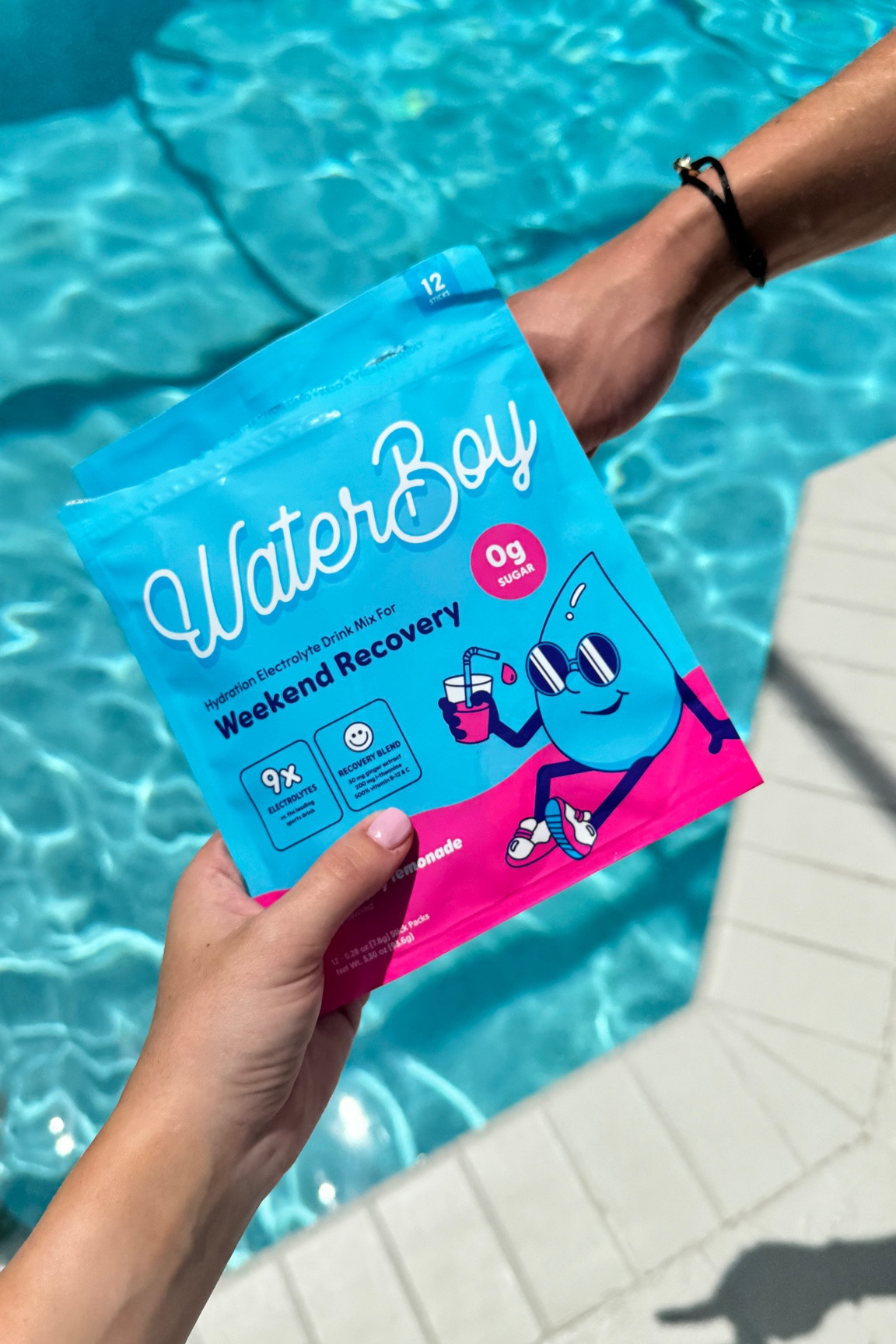 ☀️MUST SUMMER HAVE 🍓⛱️ I am the #1 fan of this brand since day one!!!!! I honestly like this 1000 times more than liquid IV. It is do hydrating, i love the ingredients and the fact that it has no sugar
it also has ginger extract to help with disgestion and nausea after drinking;)

#LTKSwim #LTKFitness #LTKTravel