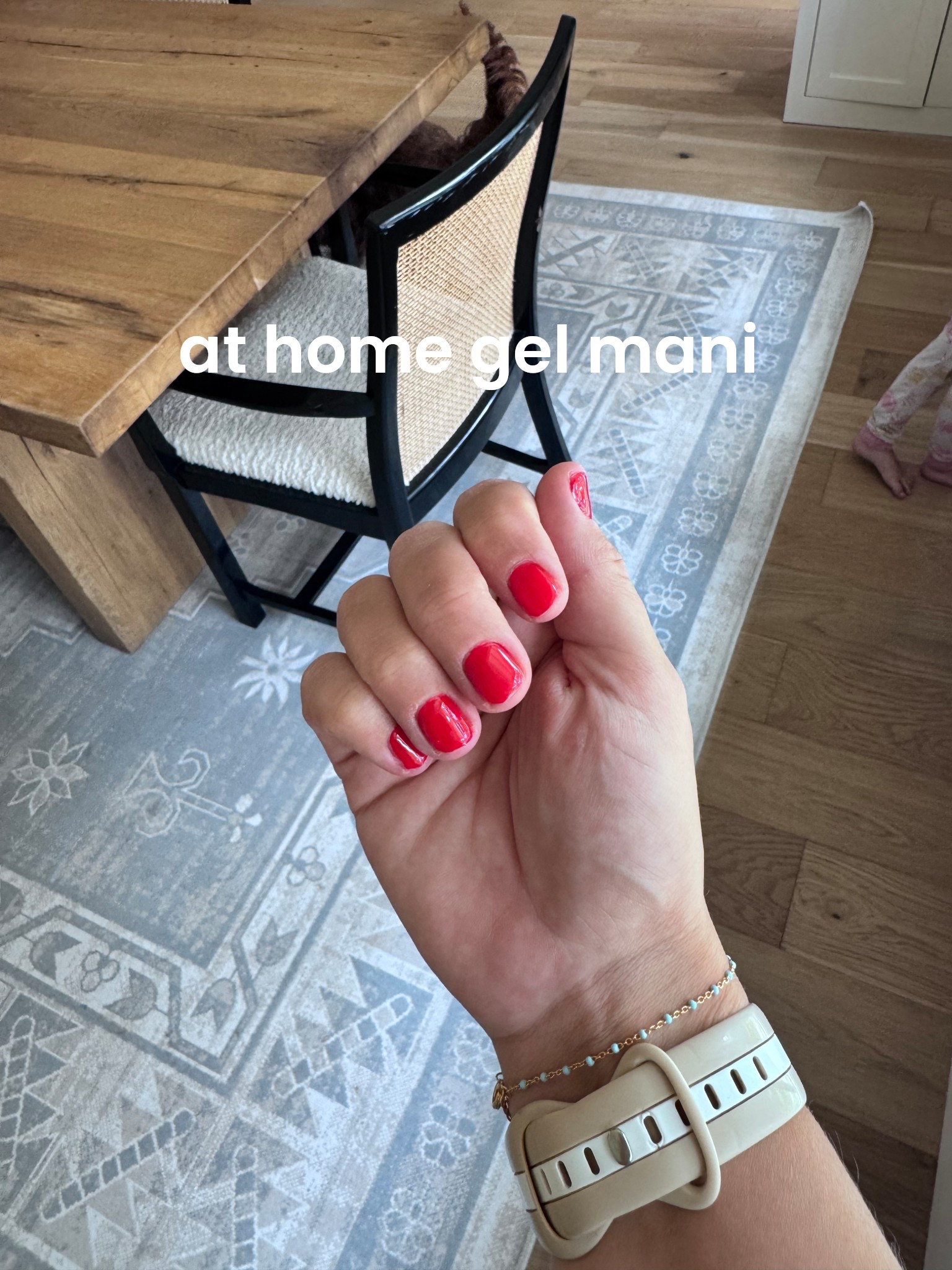 At home gel mani 