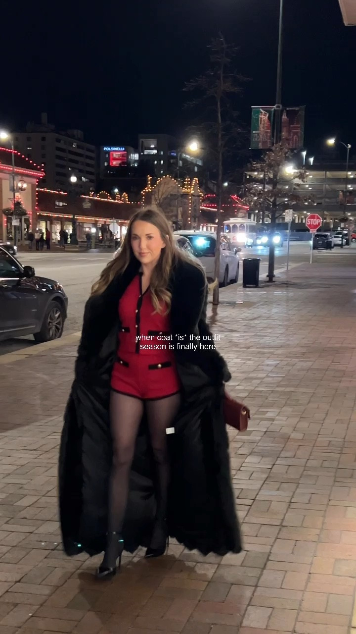 the most luxurious winter coat I have ever worn!

Wearing XS in coat and two piece set 

#LTKHoliday #LTKootd