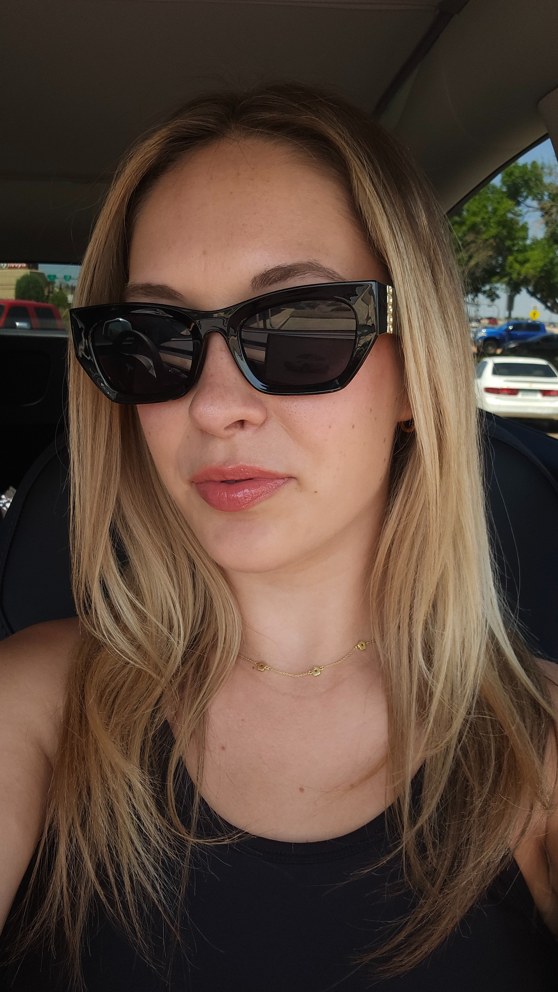 Amazon sunglasses for under $20!

#LTKBeauty #LTKFindsUnder50 #LTKTravel