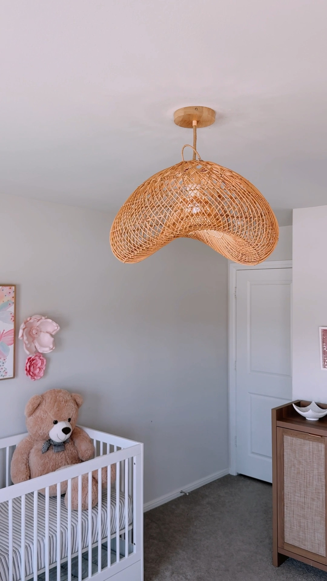

“Wow! This lamp is absolutely stunning ✨ I added it to my baby’s room, and I’m in love with how it creates such a warm and cozy vibe! 😍 #HomeDecor #NurseryGoals #LightingDesign”
