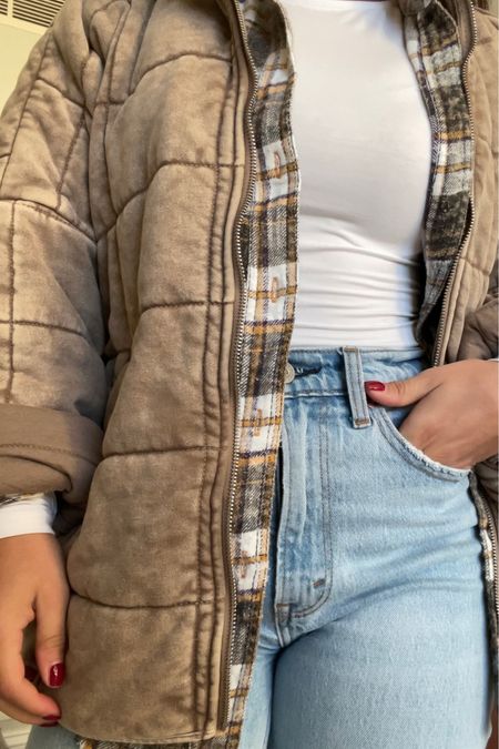 White top is White Fox “Only For Tonight Long Sleeve Top White” size Xs use code: ERICKATIKTOK for 15%off ! Jeans are size 25W Short, flannel is Small, jacket is Small 
