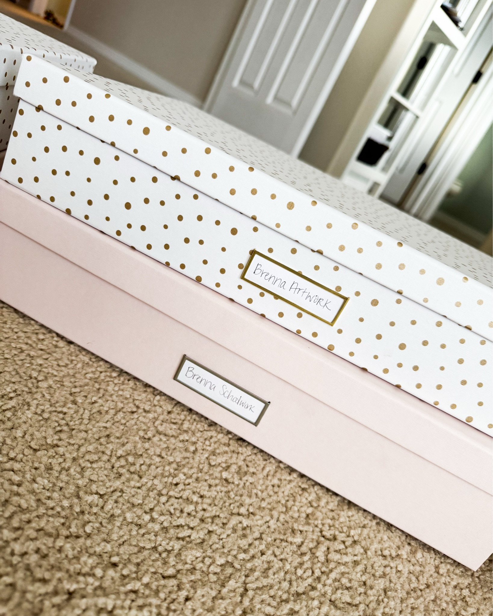 These are my two go-to items I use to organize my kids artwork! I use the tiered organizer throughout the weeks, then take pictures using the app Artkive, then store the favorites in these boxes from the Container store! 

Want my free guide that explains the whole how to? Copy and paste the link below!!!!

https://brittanybeaver.myflodesk.com/t4qy0xiirs