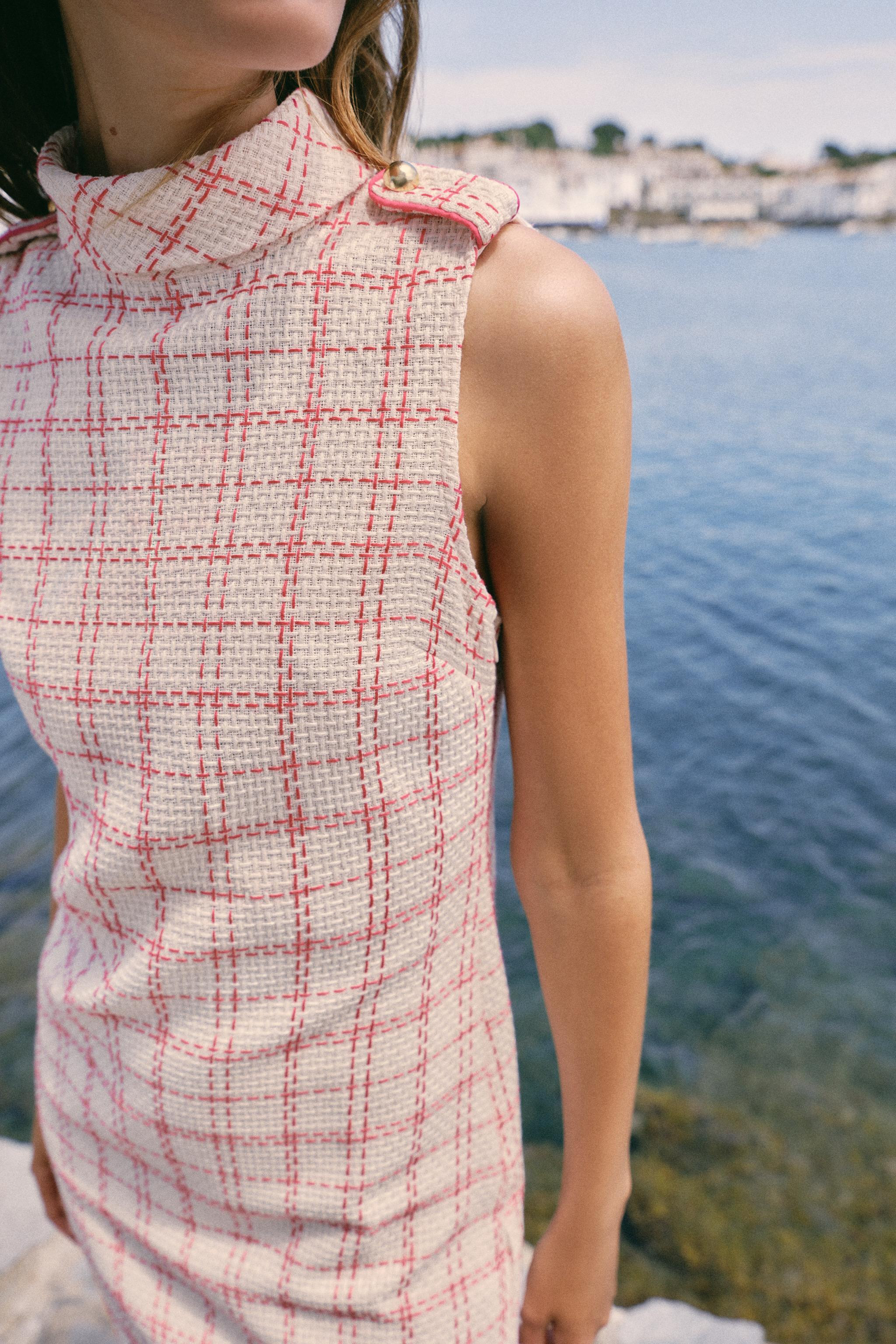 SHORT TEXTURED DRESS | Zara US