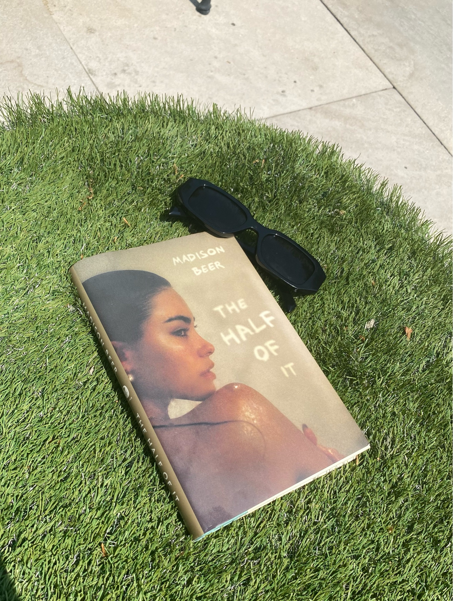 10/10 read — mental health focused. highly recommend! very relatable 

#LTKxPrimeDay #LTKtravel #LTKBacktoSchool