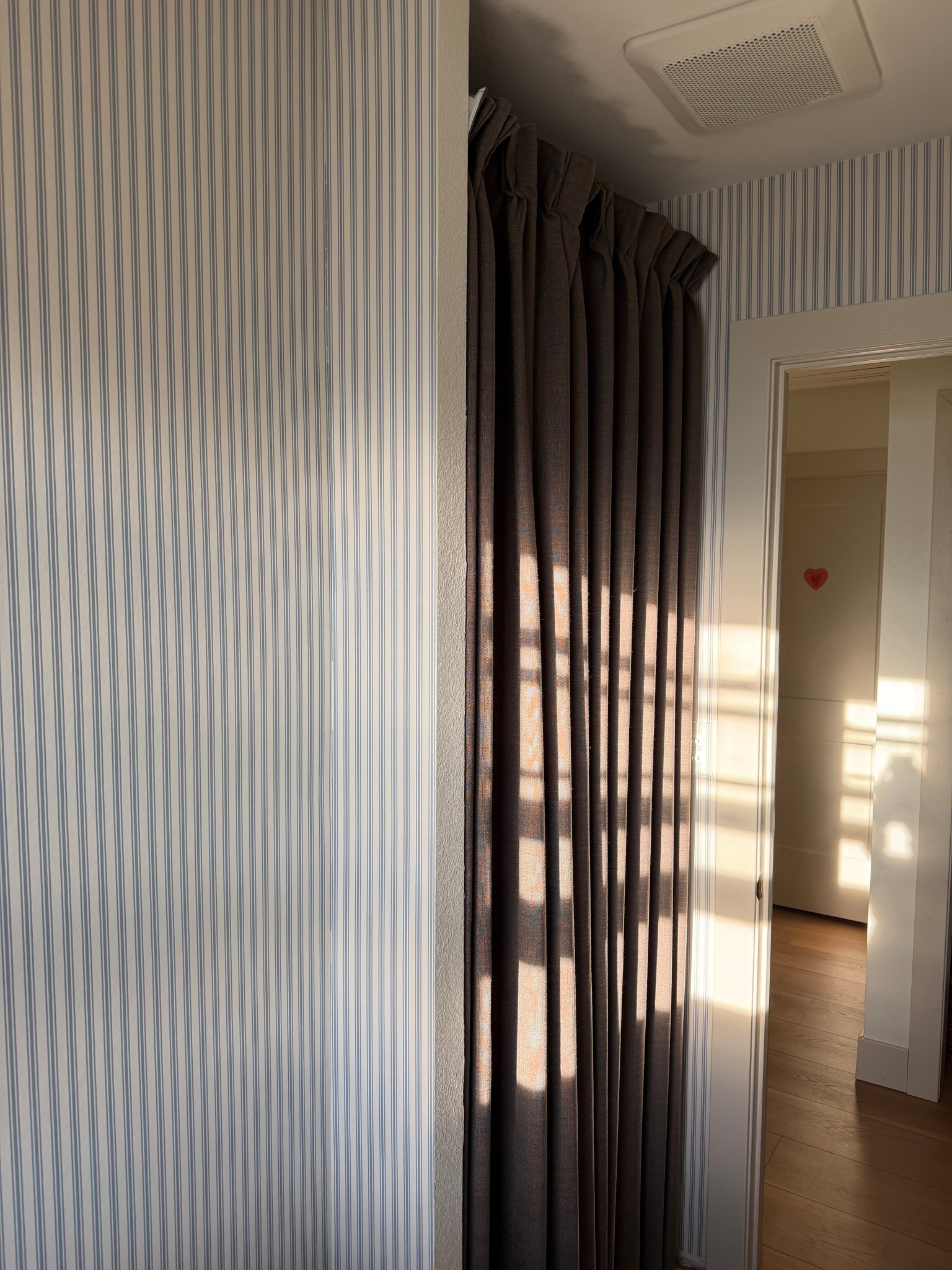 shower curtain and wallpaper 

#LTKHome