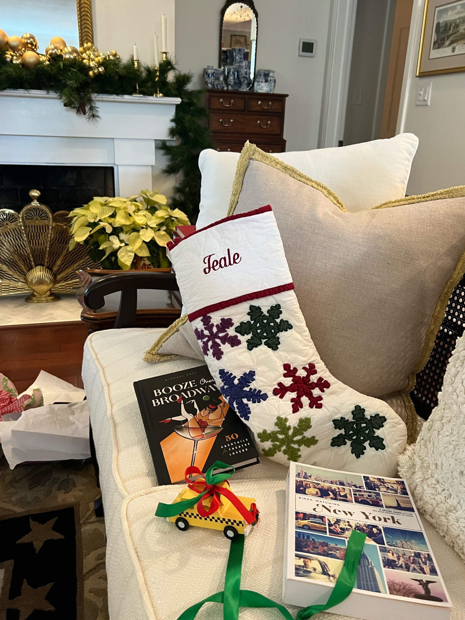 nyc presents 🥰

#LTKHoliday #LTKfindsunder50 #LTKGiftGuide